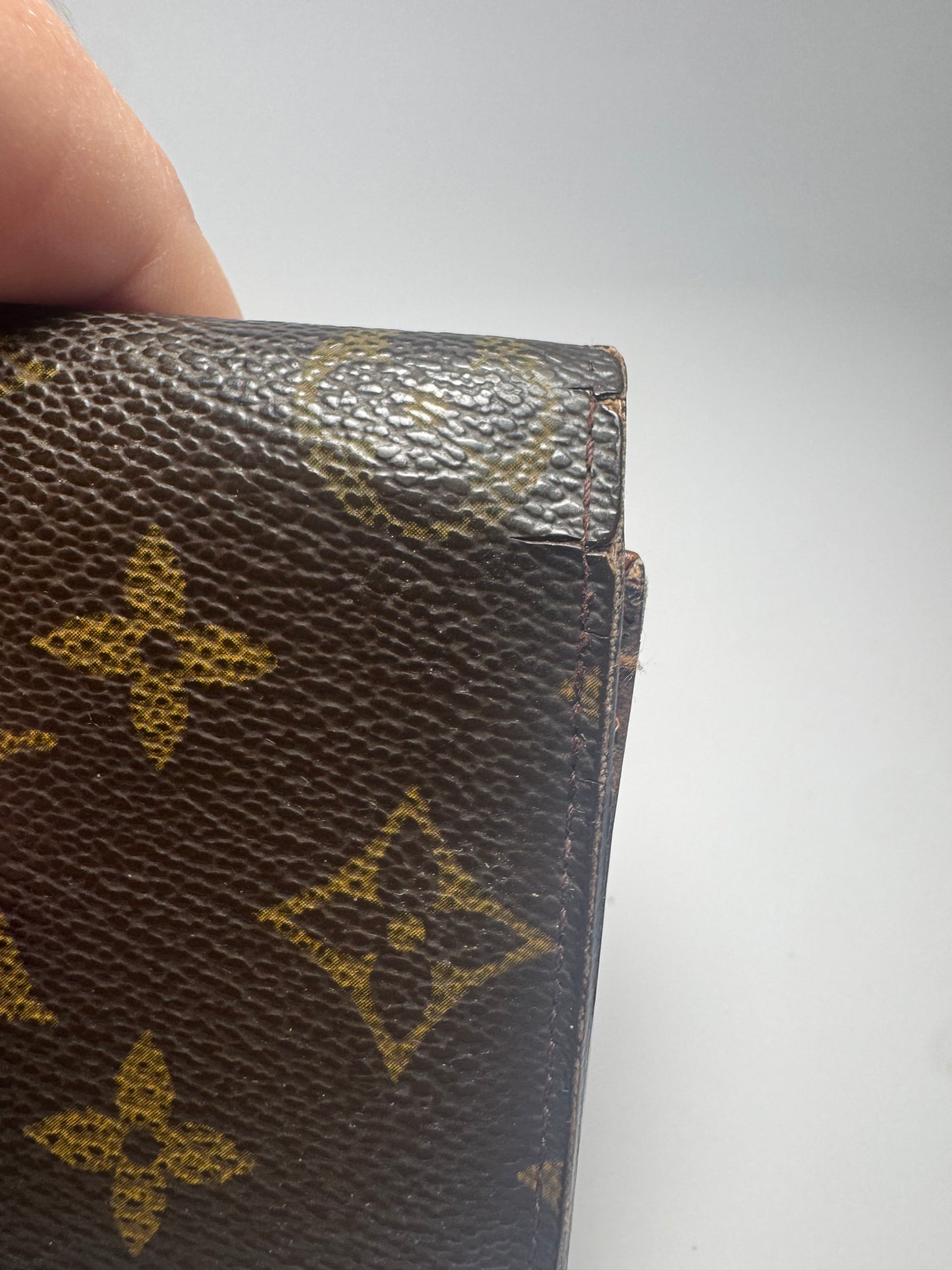 Louis Vuitton Sarah Monogram Wallet- Pre Date Code