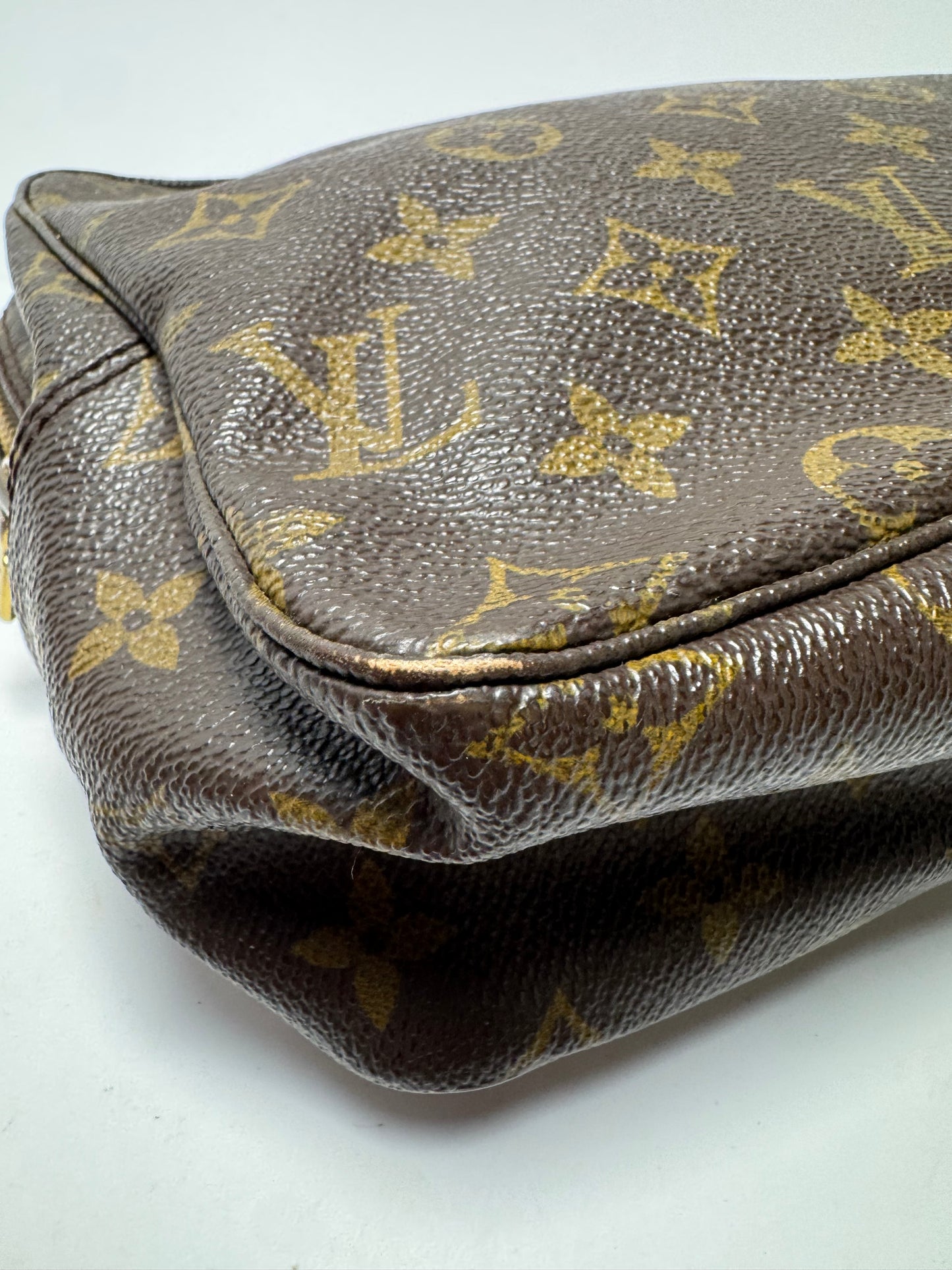 Louis Vuitton Trousse Monogram Makeup Bag/Toiletry Bag