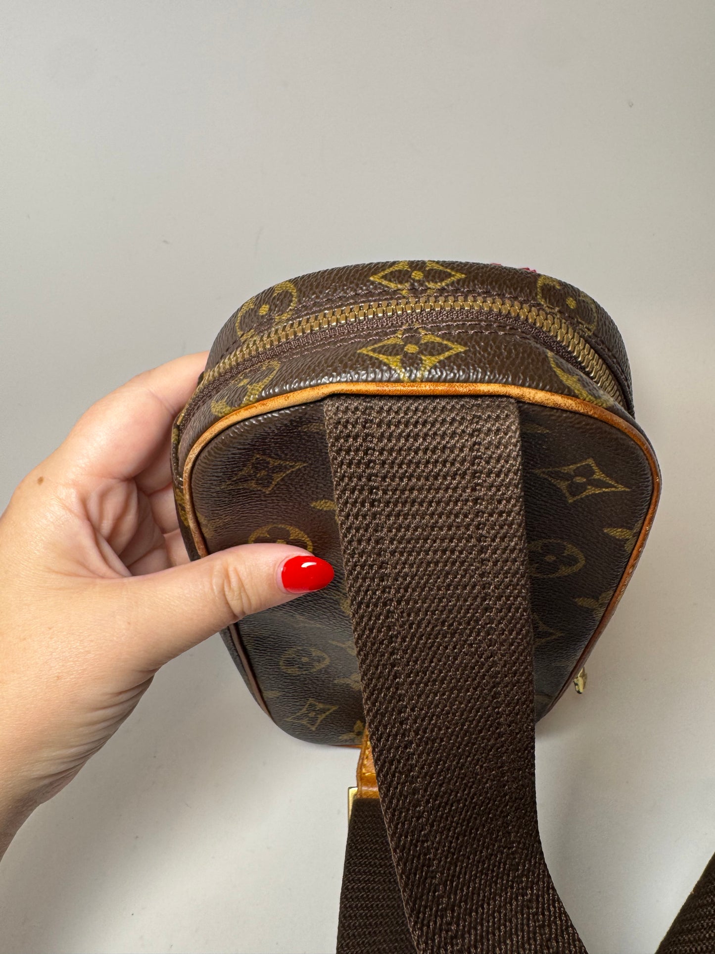 Louis Vuitton Monogram Gange Pochette Bum Bag/Sling Bag