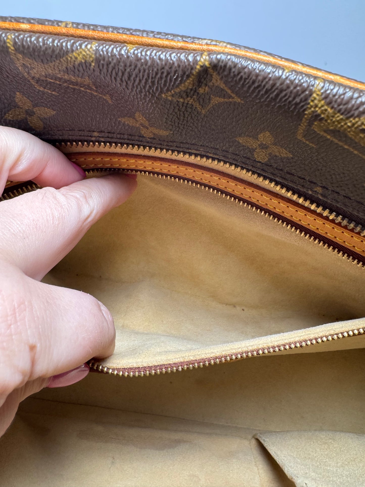 Louis Vuitton Cite GM Monogram Shoudler Bag