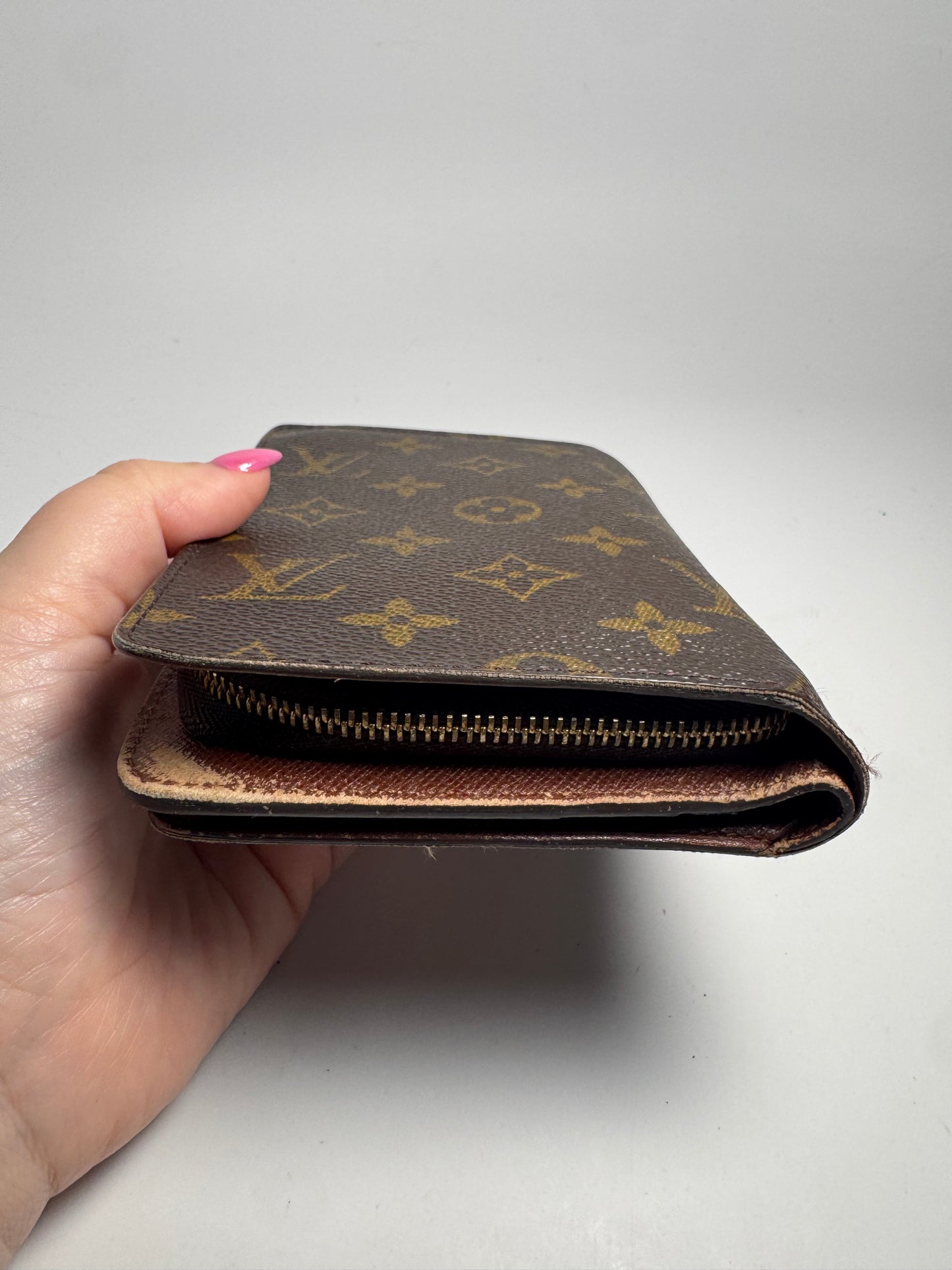 Louis Vuitton Porte Papier Wallet/Passport Holder in Monogram Made in France January 2001