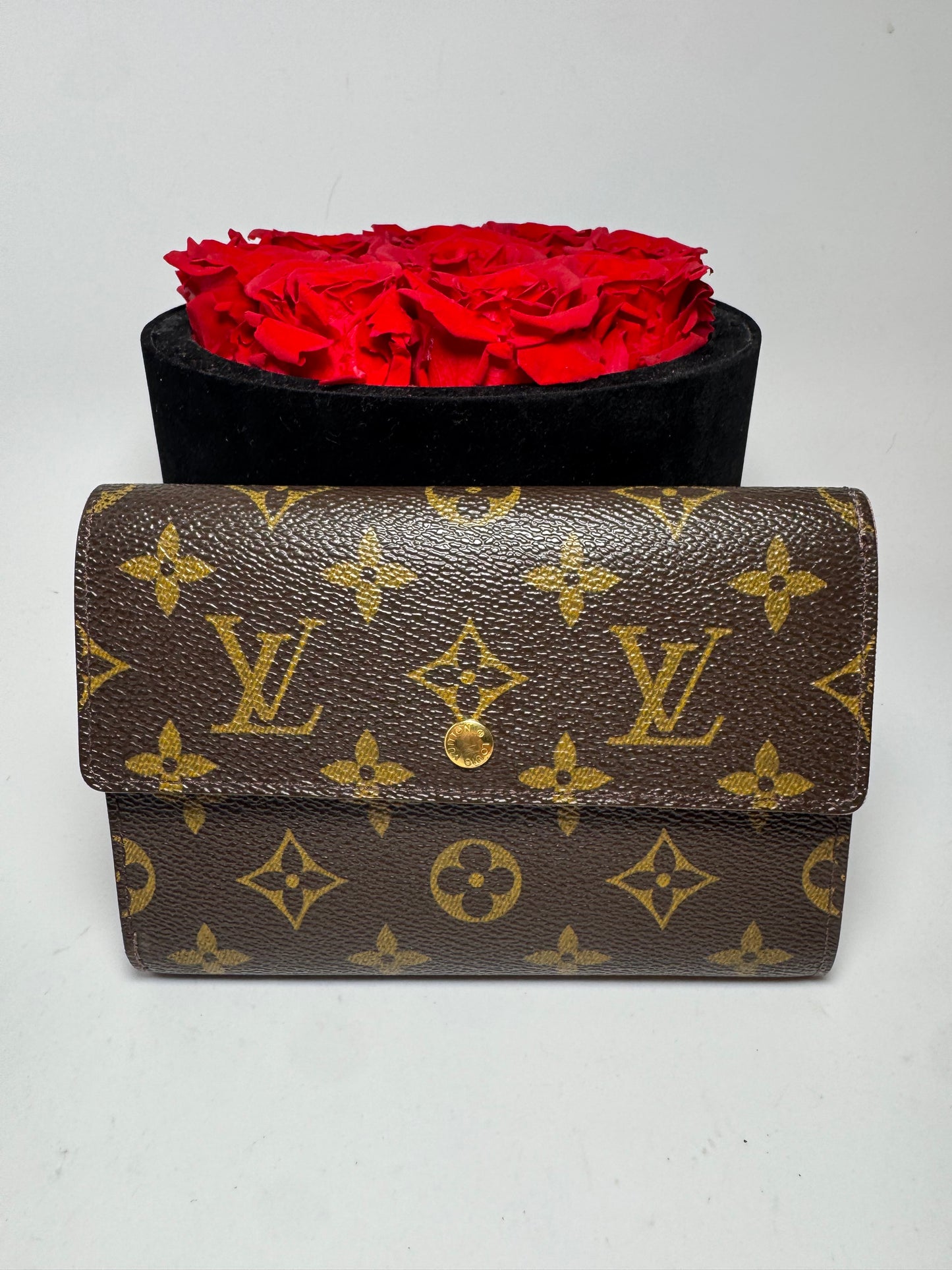 Louis Vuitton Porte Tressor Etui Papier Monogram Slim Snap Wallet, January 2001 in France