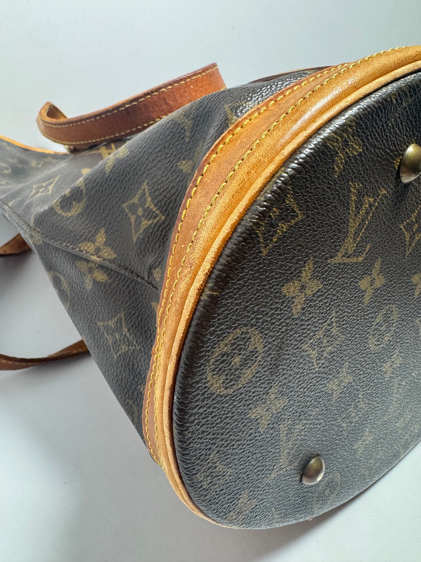 Louis Vuitton Bucket GM Tote Monogram