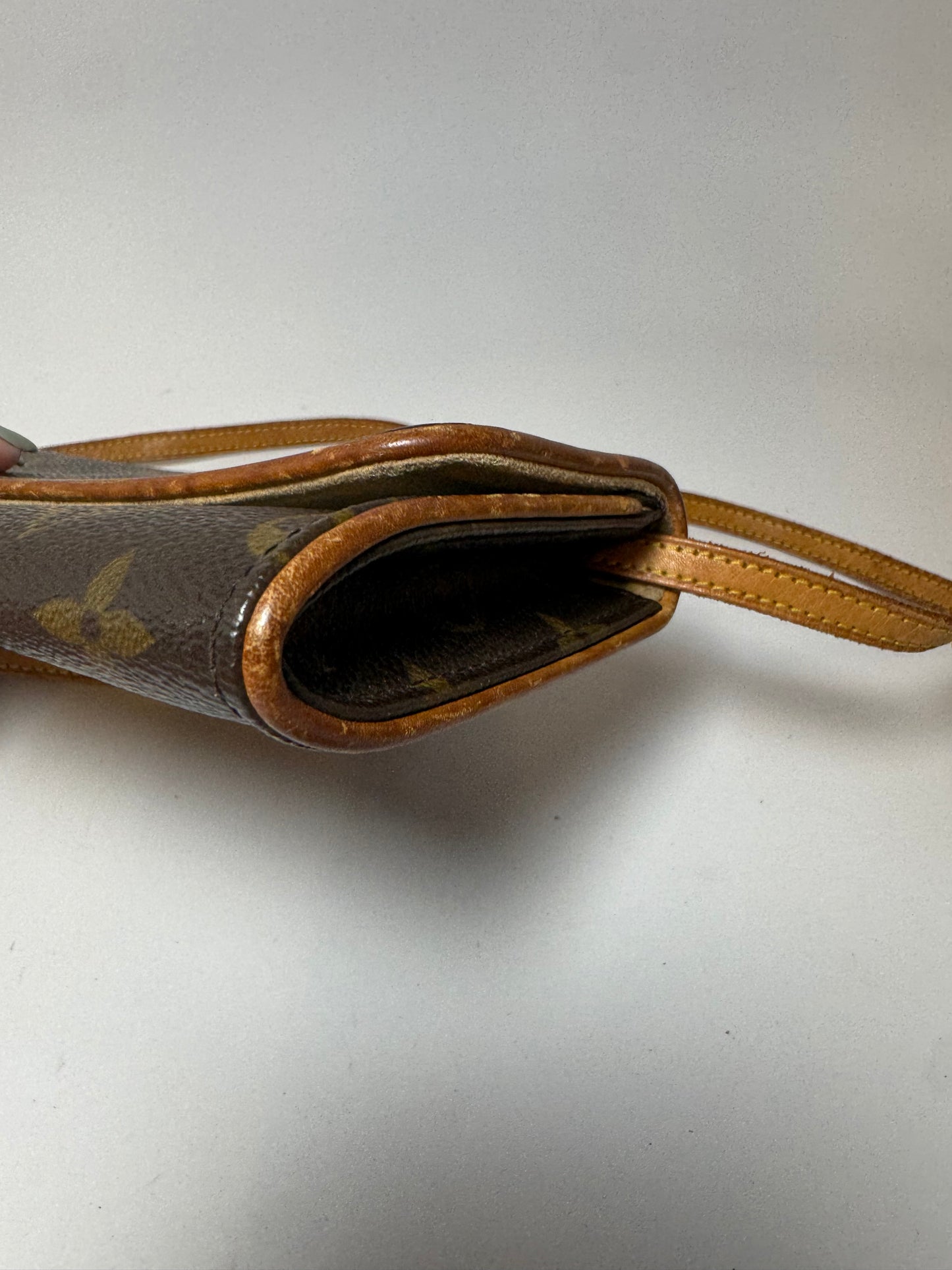 Louis Vuitton Twin Pochette GM in Monogram Crossbody