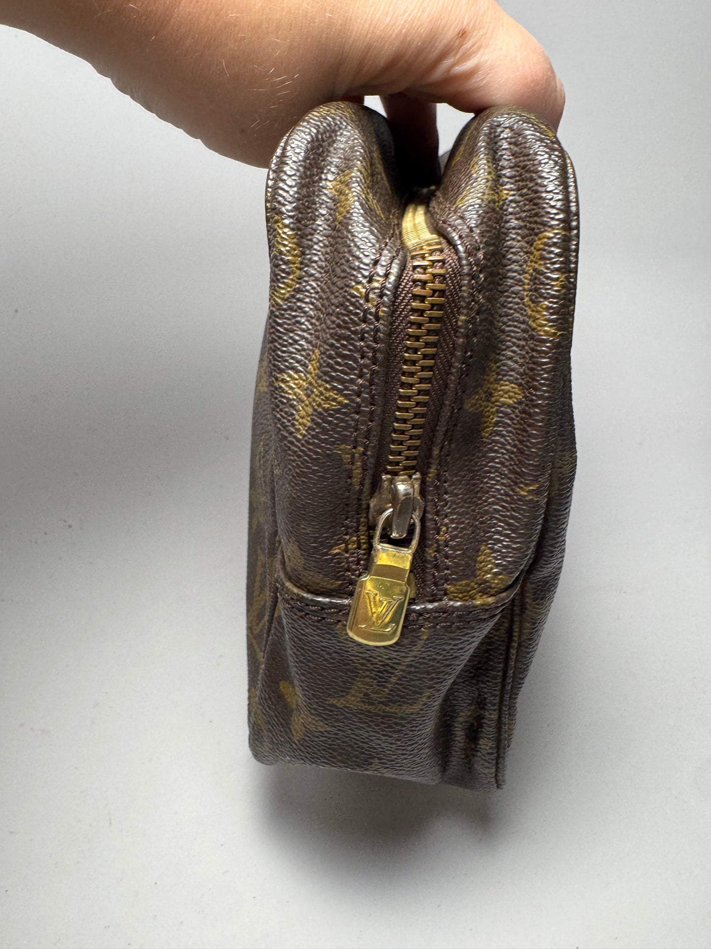 Louis Vuitton Trousse Monogram Makeup Bag/Toiletry Bag