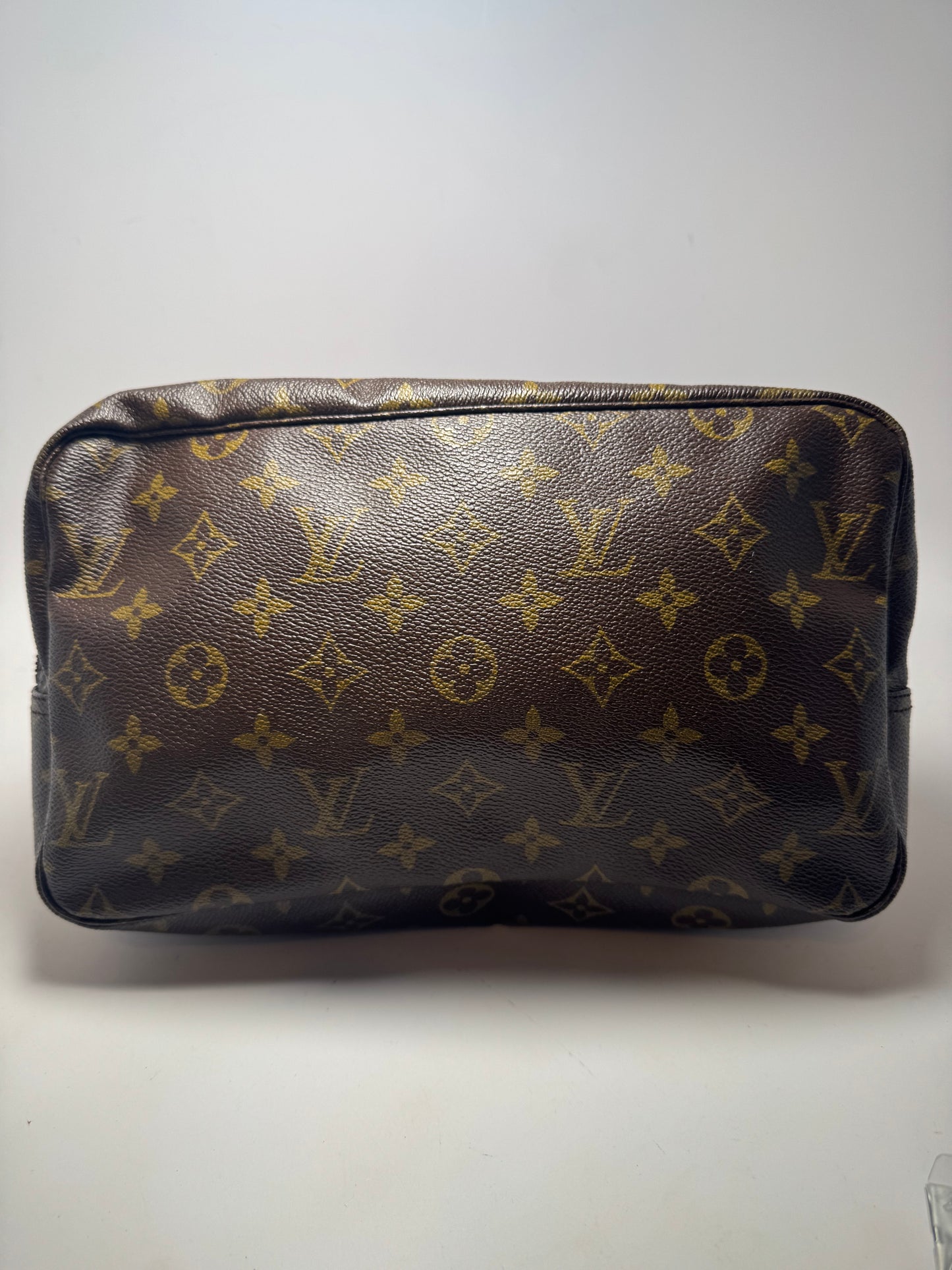 Louis Vuitton Trousse 28 Monogram Cosmetic Bag/Toiletry Bag