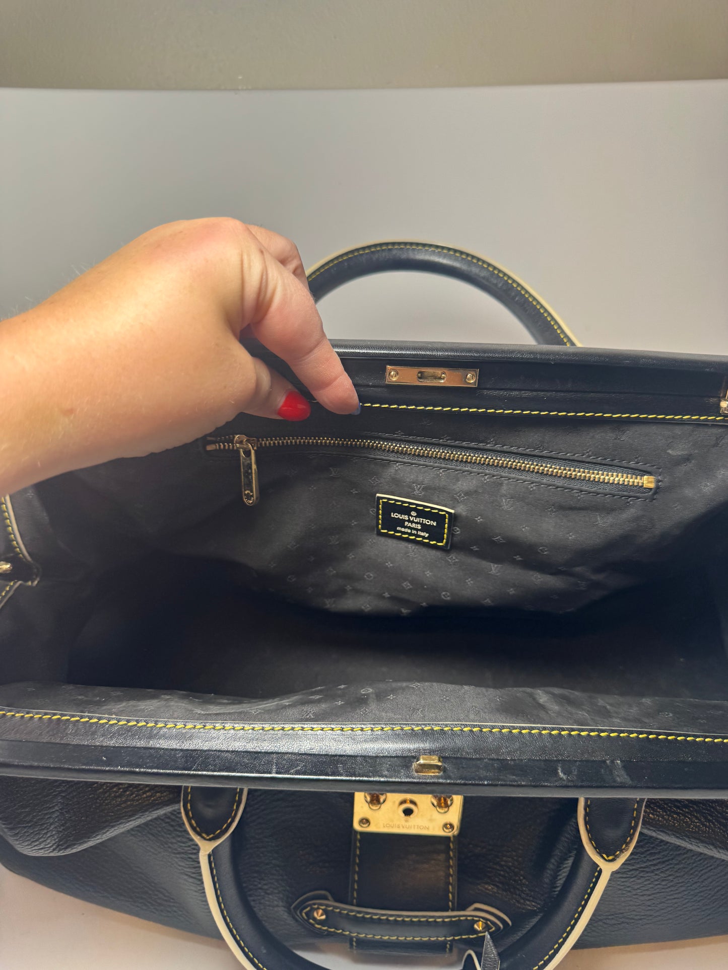 Louis Vuitton Suhali L'Ingenieux GM Black Leather Satchel Made in Italy