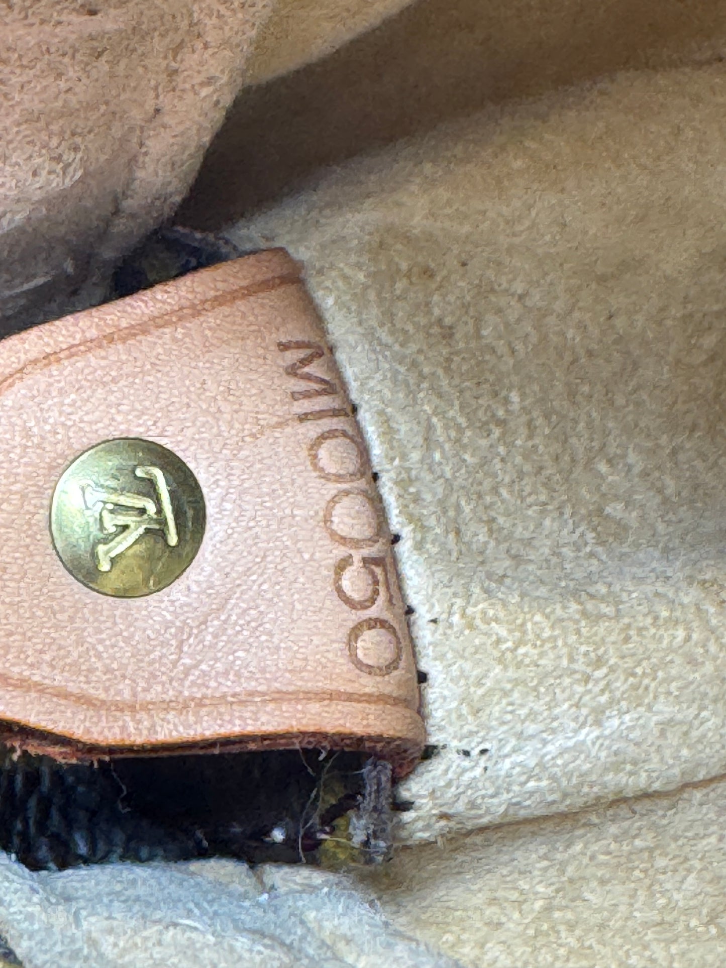 Louis Vuitton Looping GM Monogram in excellent condition