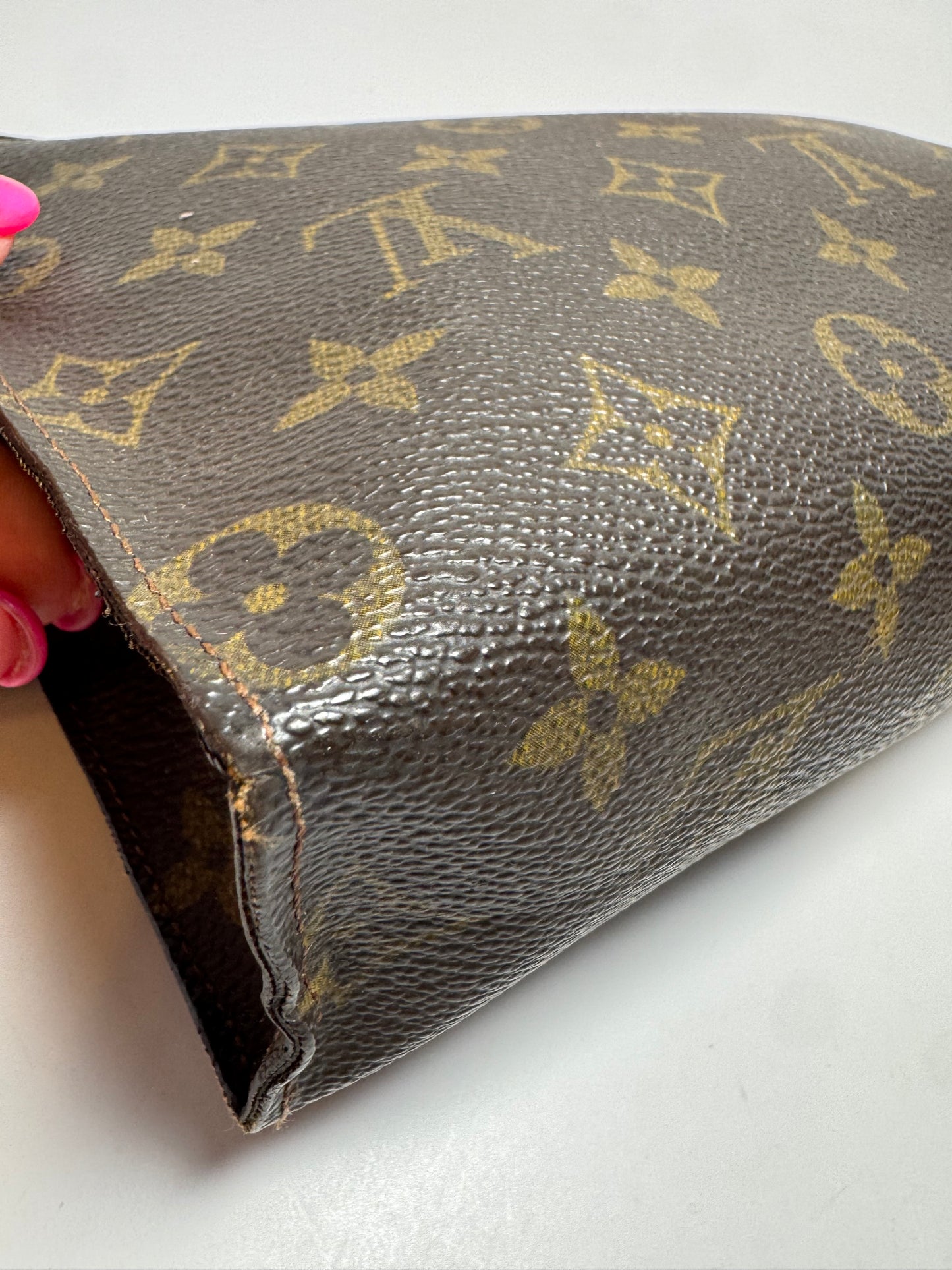 Louis Vuitton Toiletry Pouch 26 Monogram