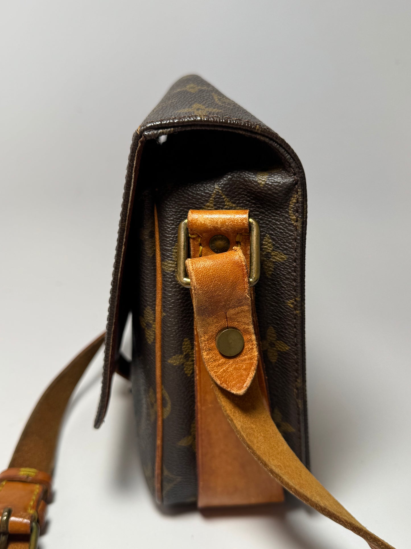 Louis Vuitton Cartouchière MM Monogram Crossbody/Shoulder Bag