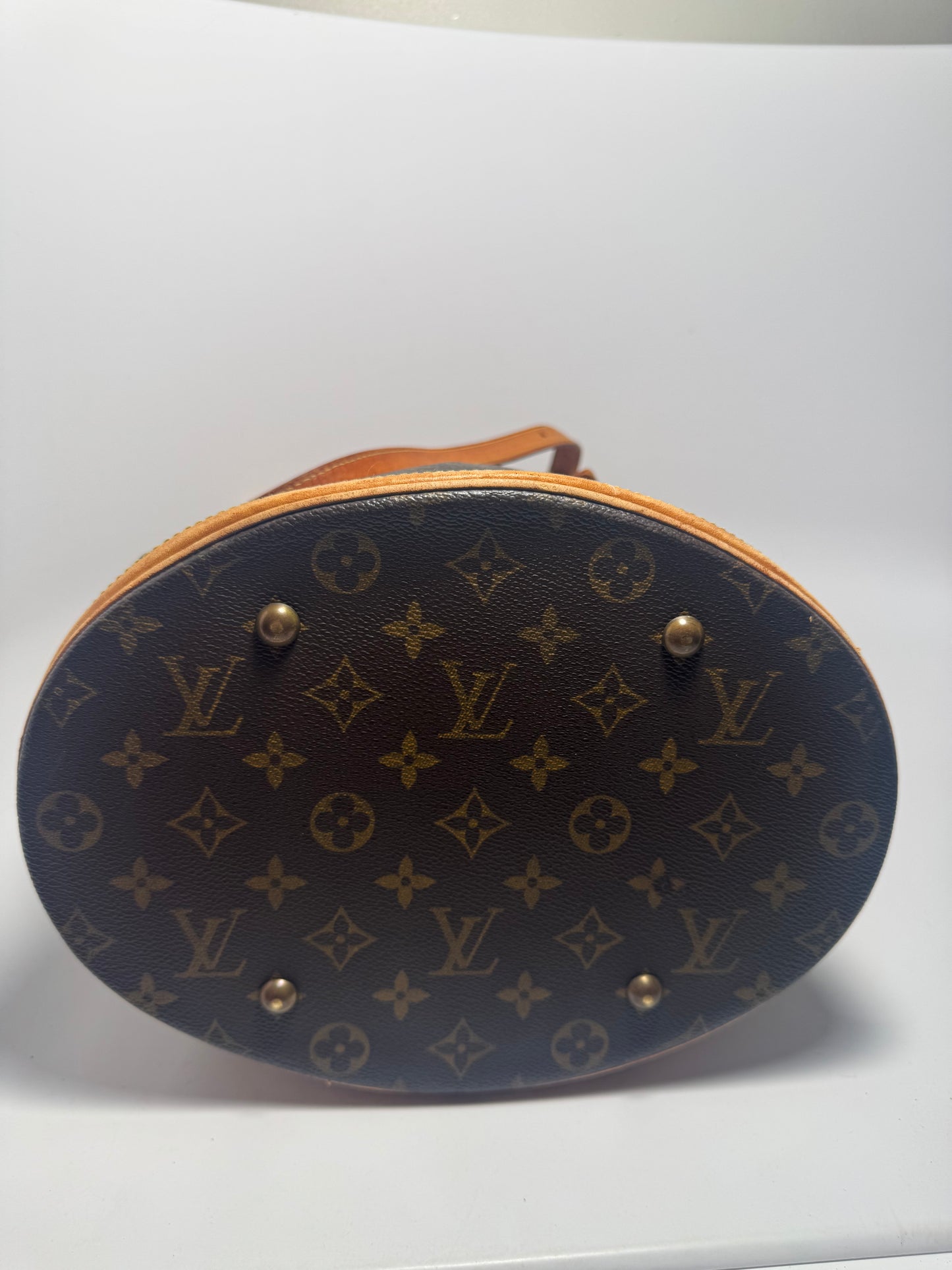 Louis Vuitton Bucket GM Tote Monogram