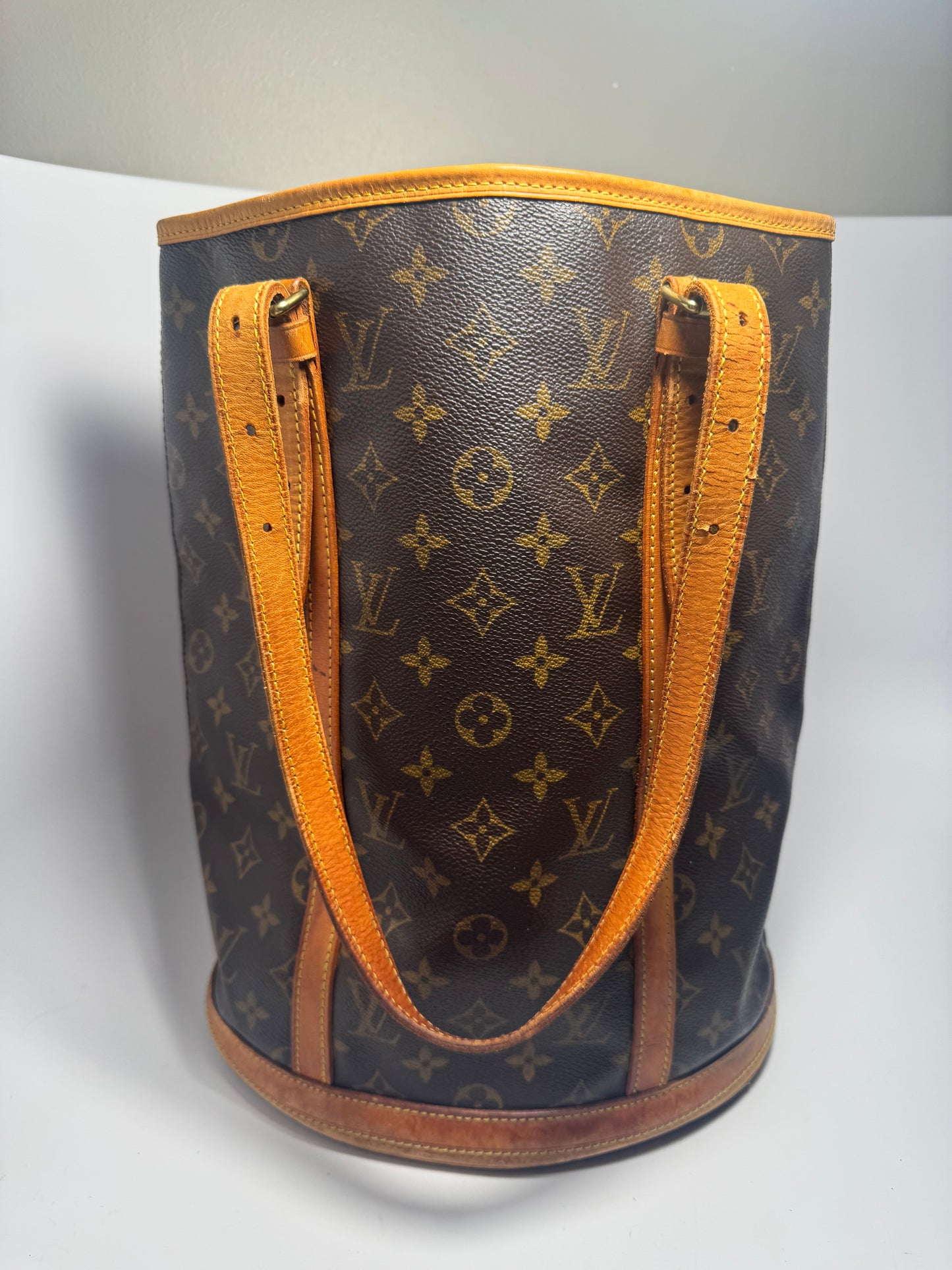 Louis Vuitton Bucket GM Tote Monogram