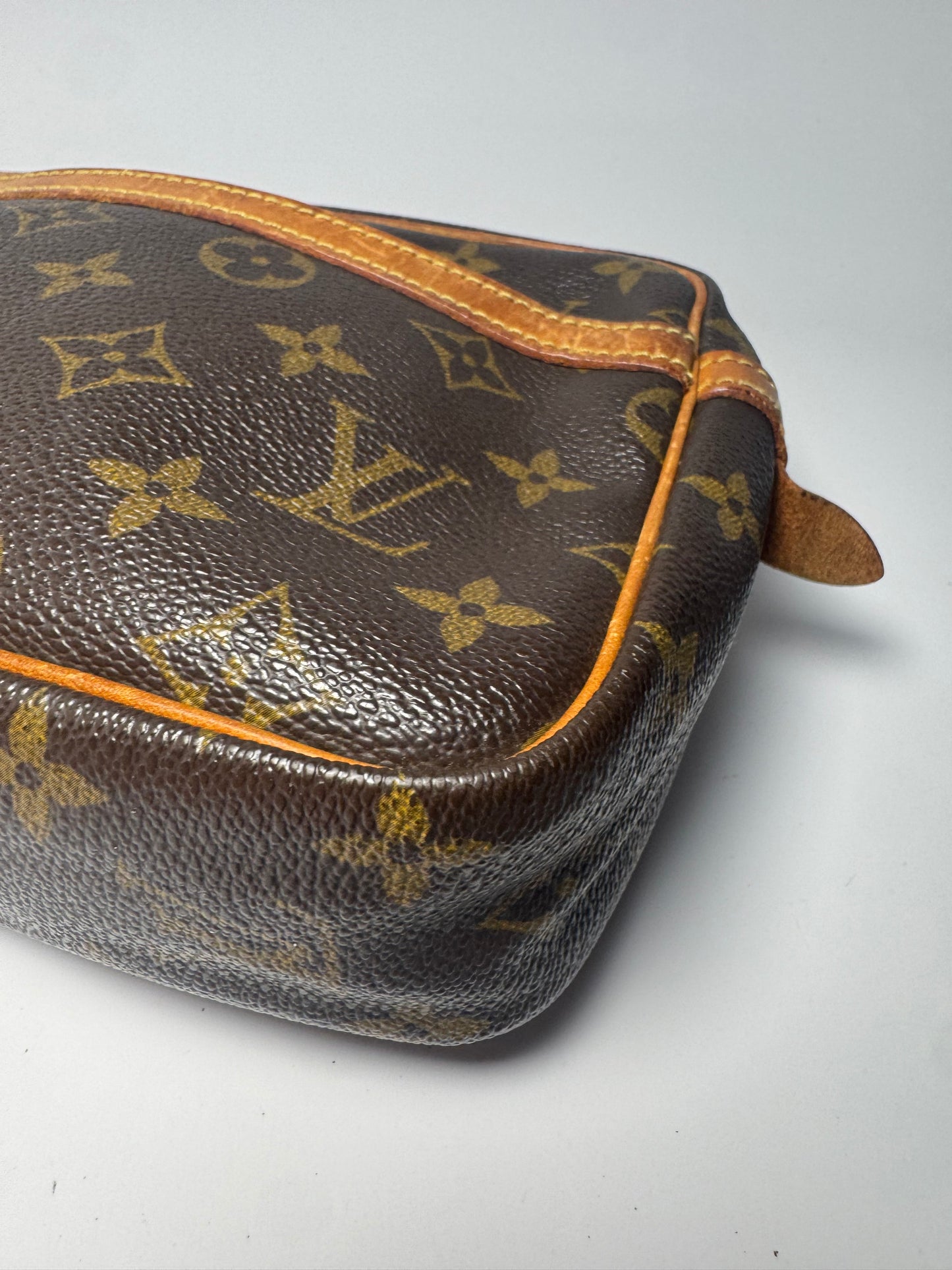 Louis Vuitton Compeigne 23 Monogram Clutch/Toiletry/Travel Pouch- France February 1988