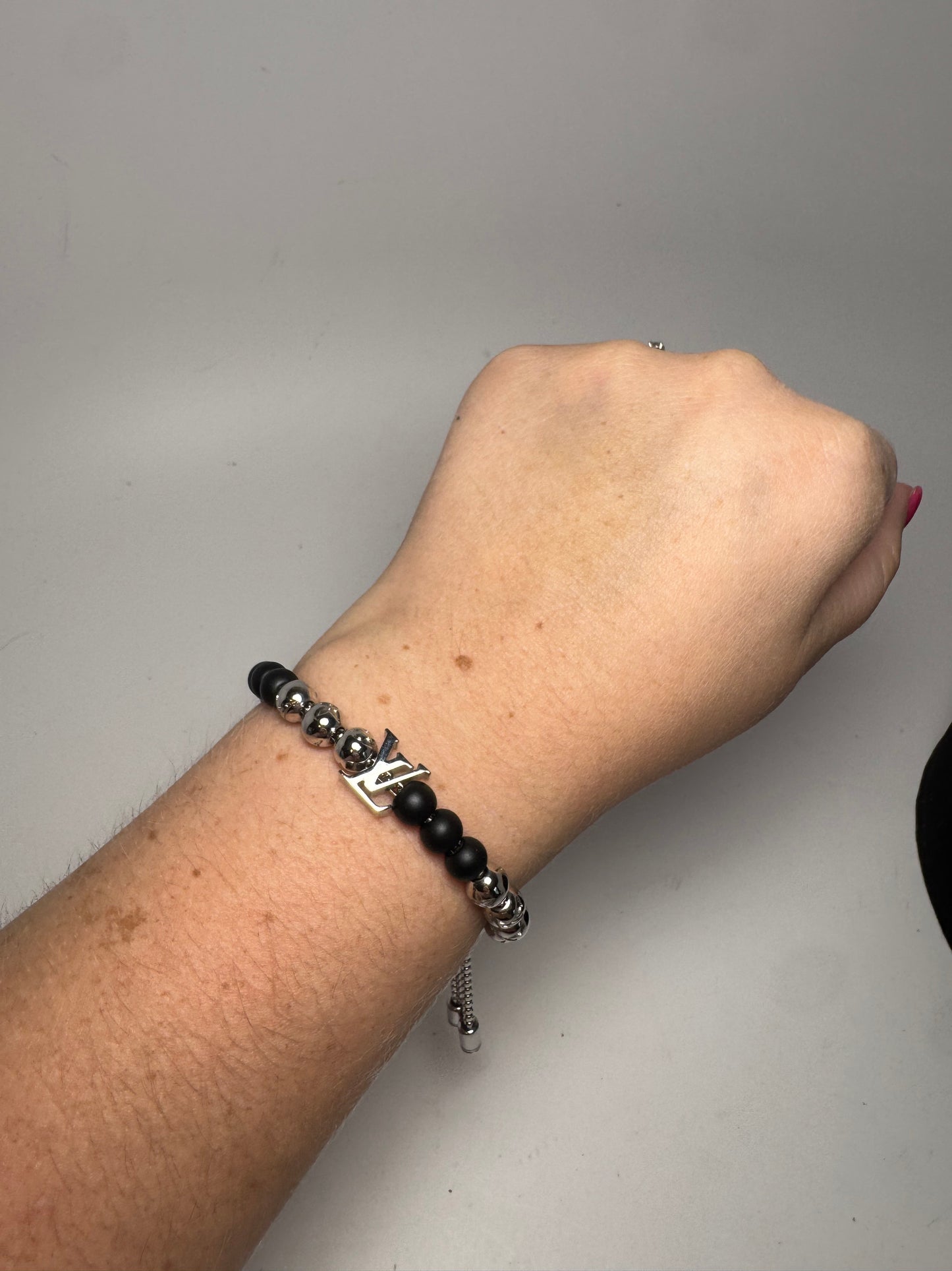 Louis Vuitton Monogram Beads Bracelet Onyx & Silver Unisex