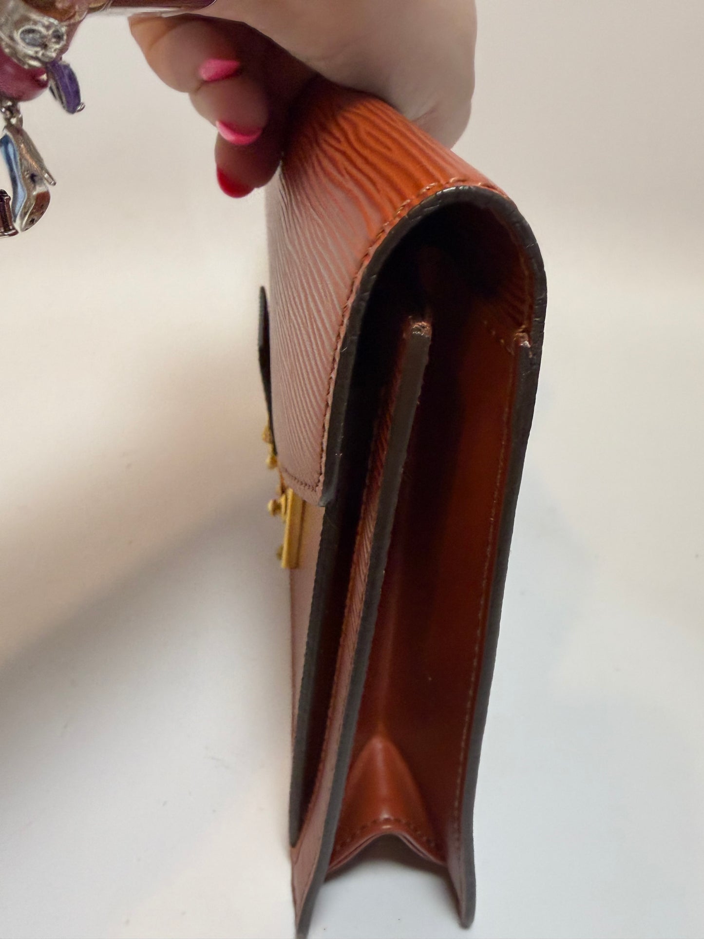 Louis Vuitton Pochette Sellier Draggone Clutch/Wristlet Kenyan Fawn Brown Epi Leather
