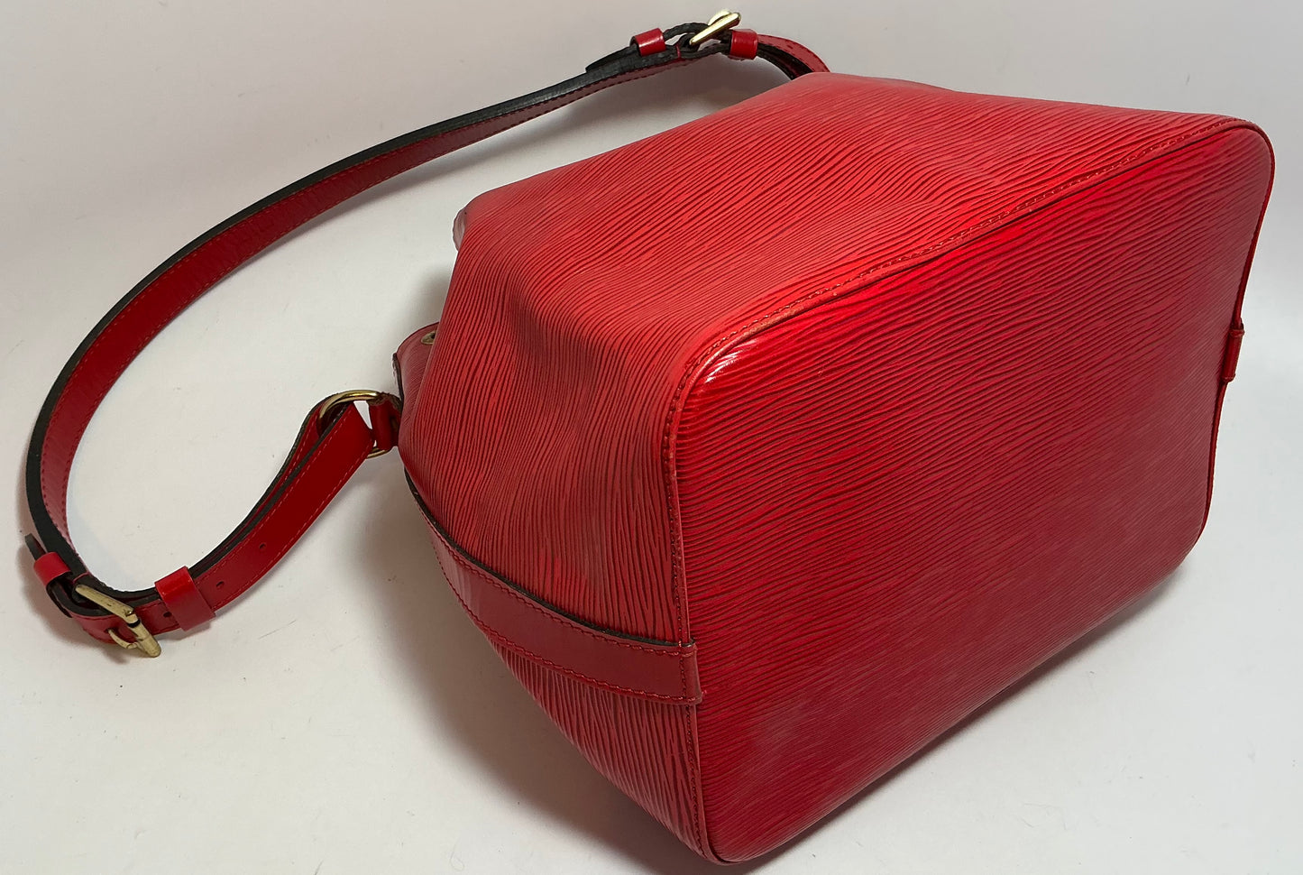Louis Vuitton Petite Noe Bucket Bag Red Epi Leather