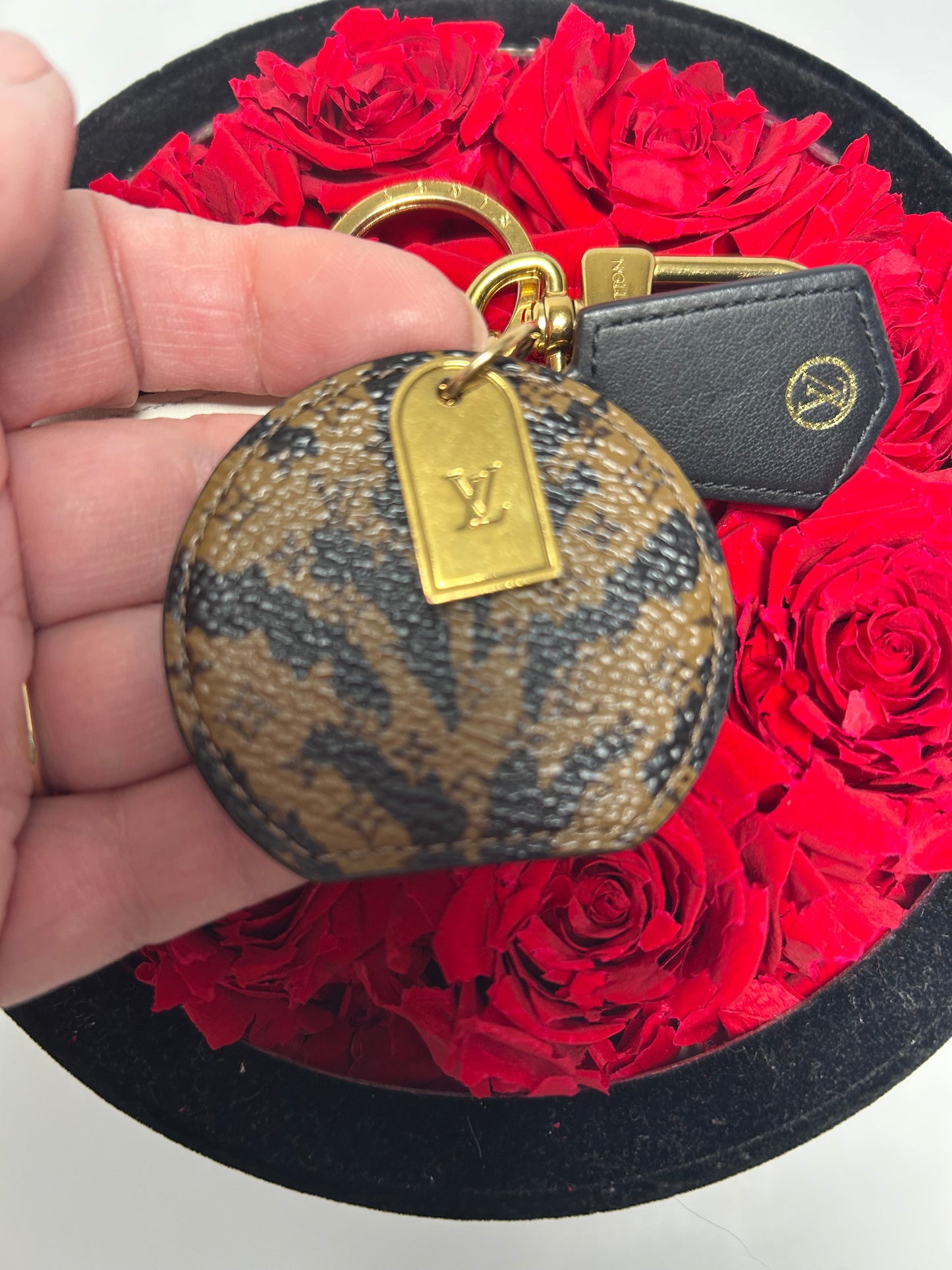 Louis Vuitton Boîte Chapeau Monogram Jungle Print Collection Bag Charm & Key Holder
