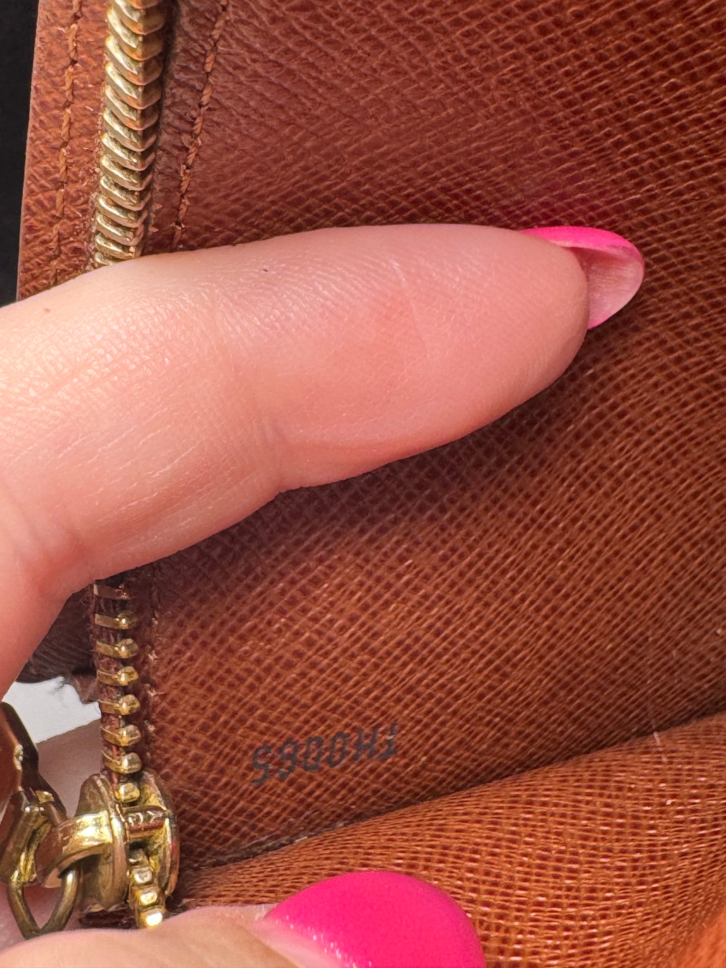 Louis Vuitton Sarah Monogram Wallet on Chain