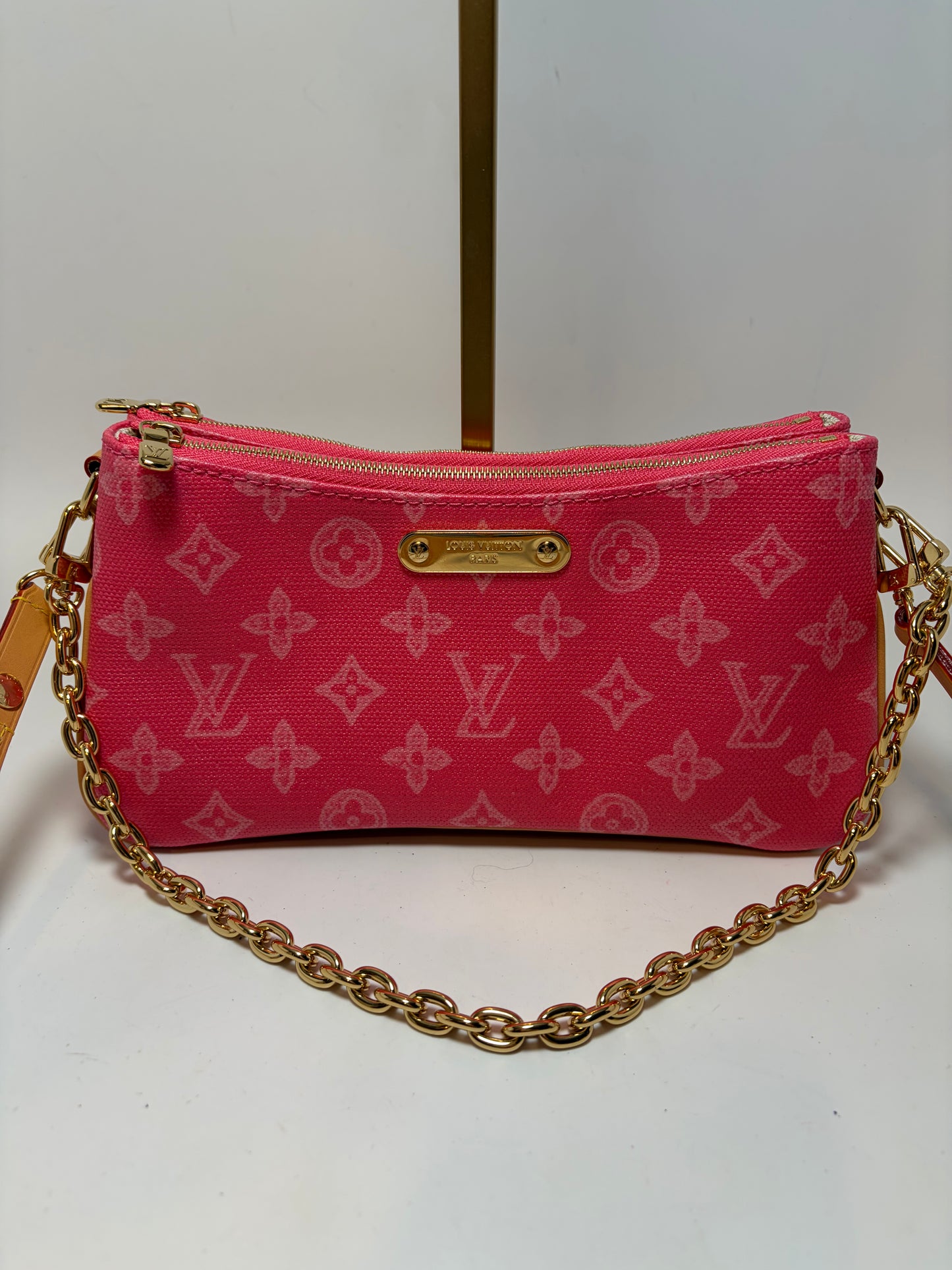 Louis Vuitton Liv Pochette Rose Ruban Monogram Shoulder Bag/Crossbody