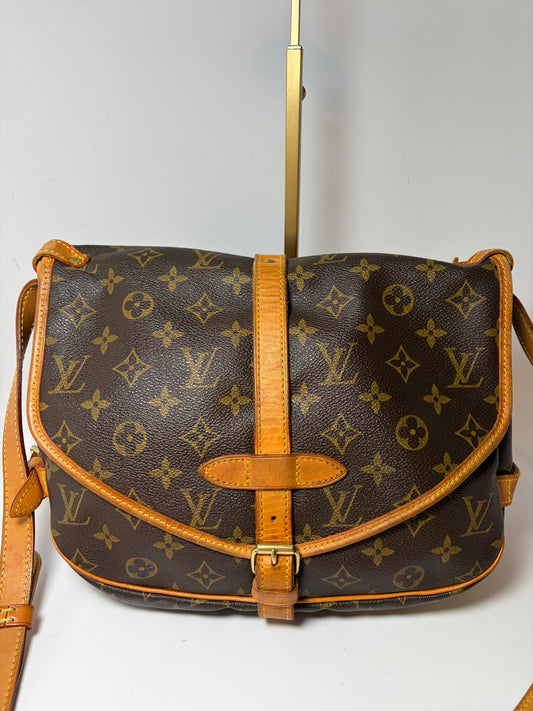Louis Vuitton Saumur 30 Monogram Crossbody w/COA