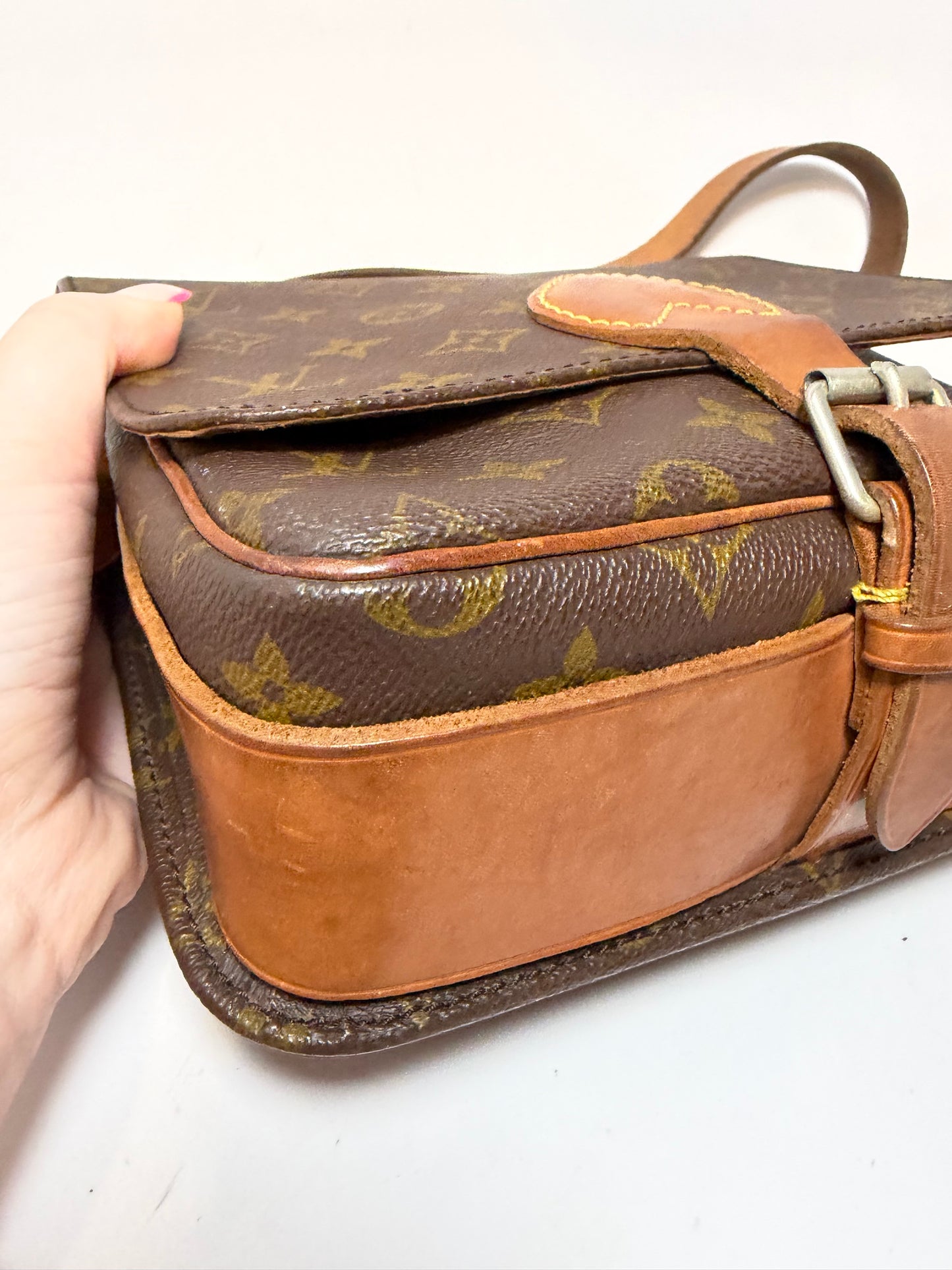 Louis Vuitton Cartouchière MM Monogram Crossbody