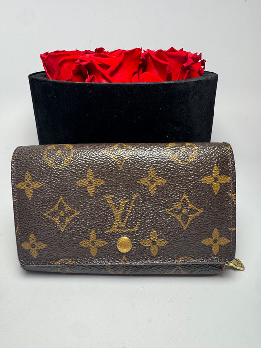 Louis Vuitton Porte Monnaie Tresor Monogram Compact Wallet