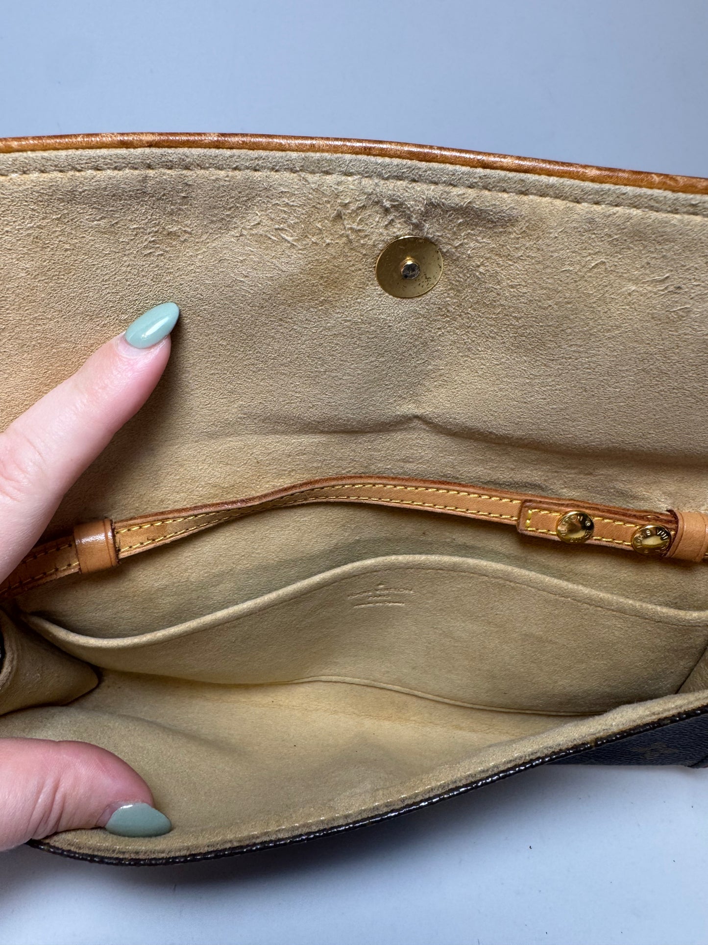 Louis Vuitton Twin Pochette GM in Monogram Crossbody