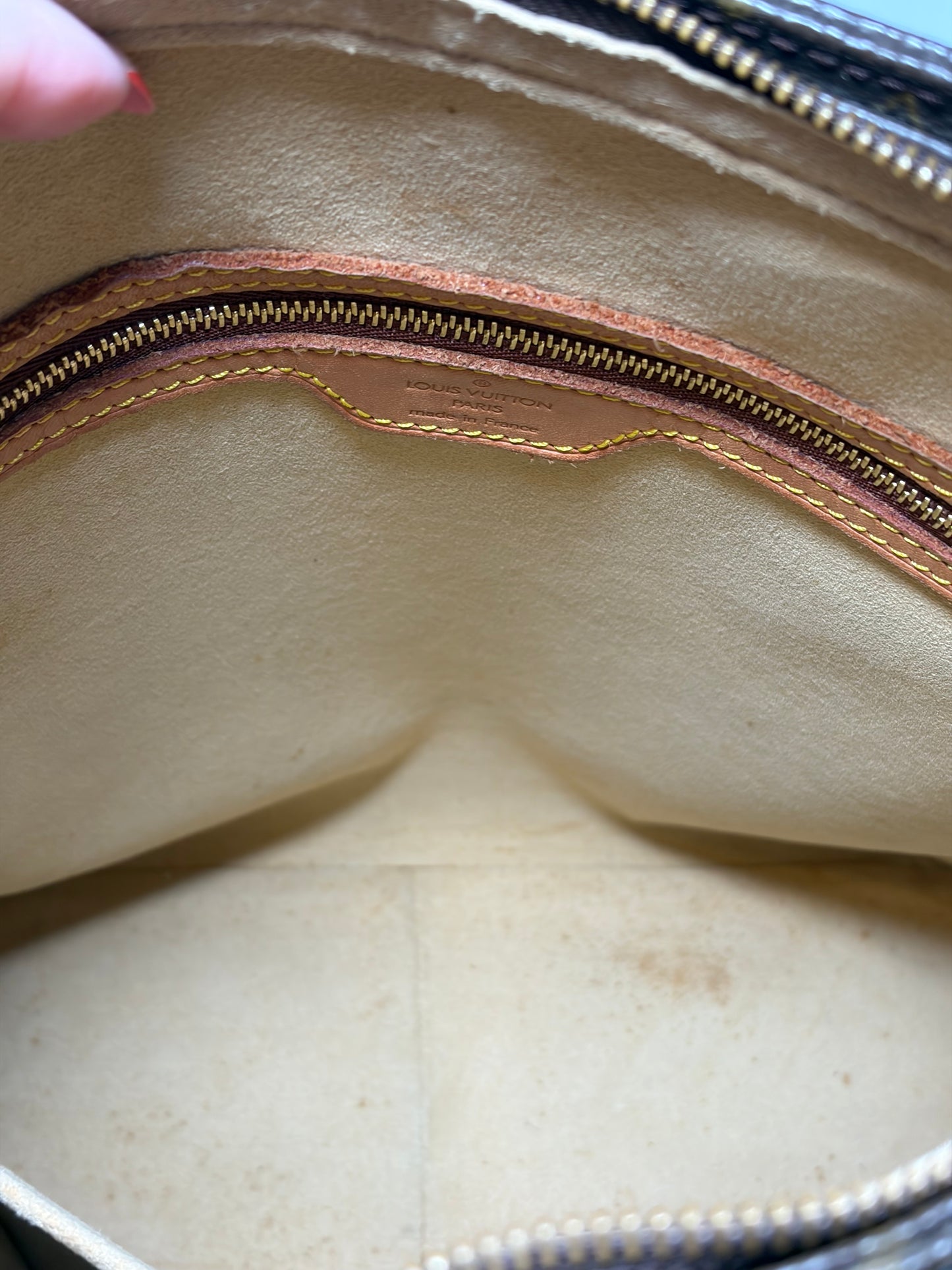 Louis Vuitton Looping GM Monogram Shoulder Bag