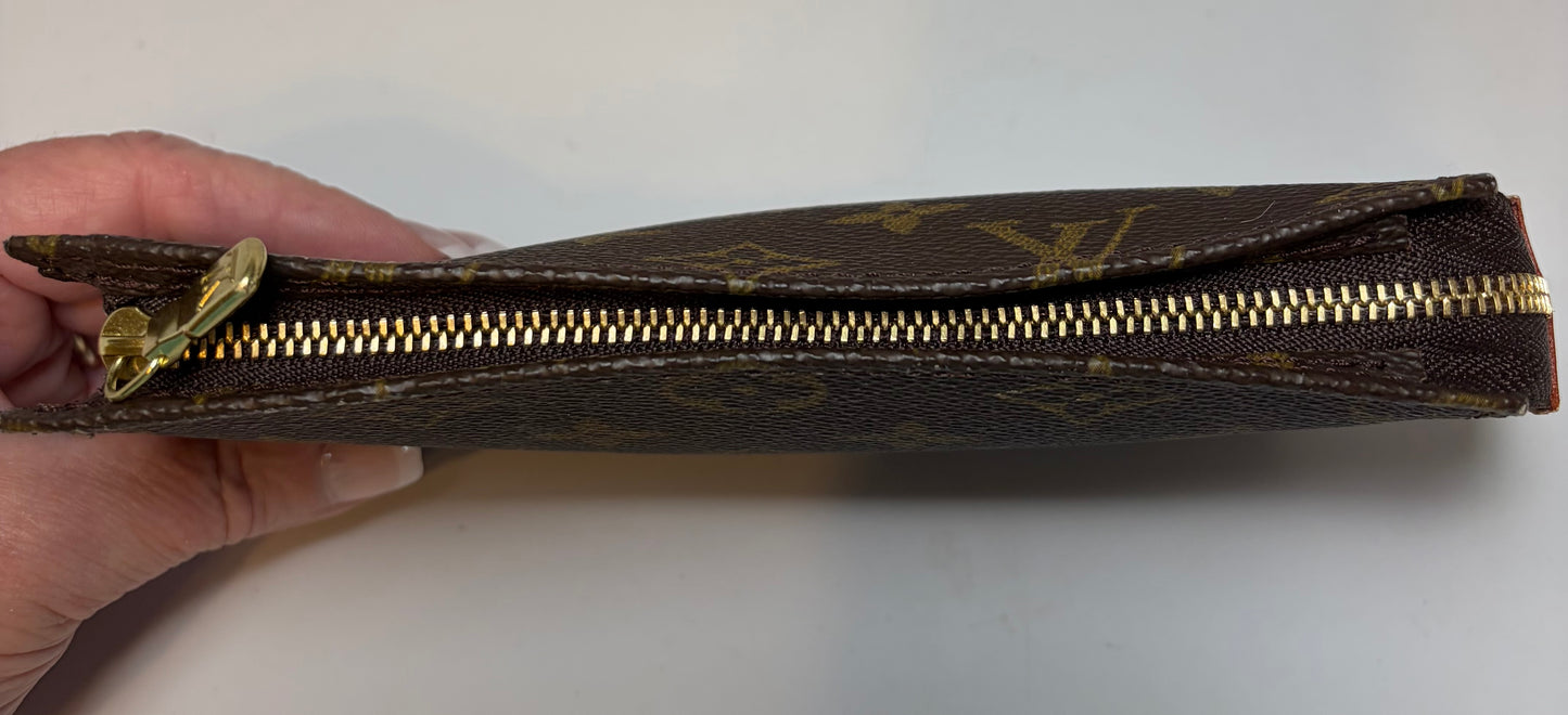 Louis Vuitton Bucket PM Toiletry Bag Monogram, Made in France July 2000
