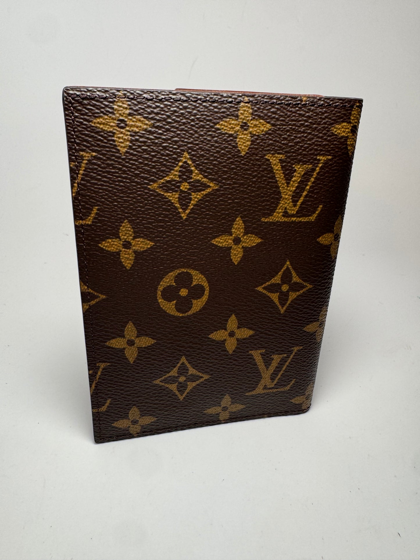 Louis Vuitton Passport Cover Monogram- Microchipped