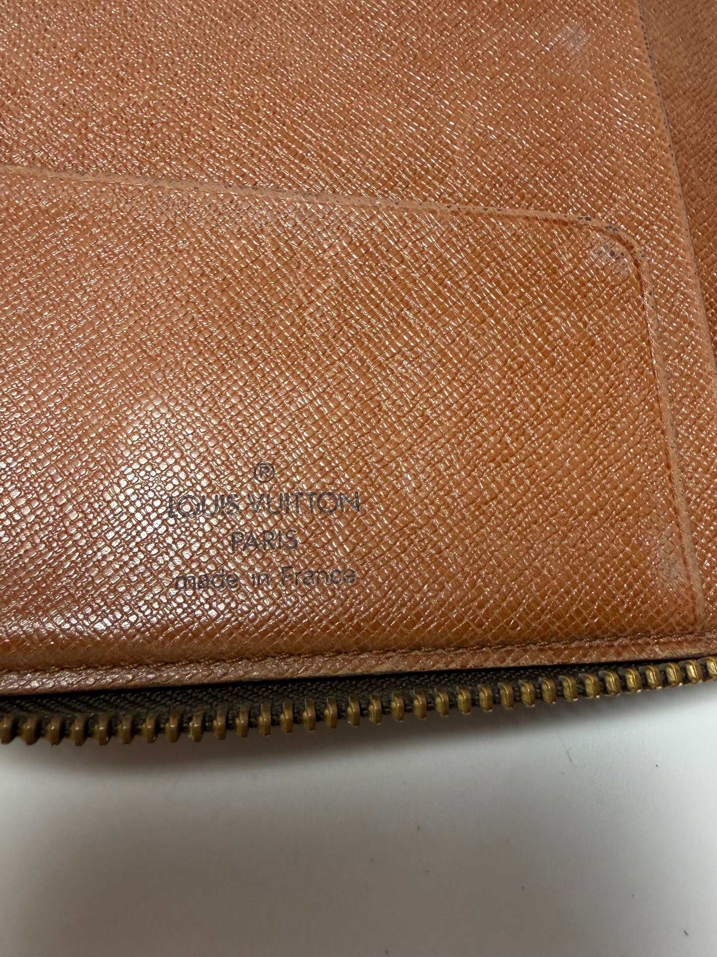 Louis Vuitton Zippy Organizer in Monogram