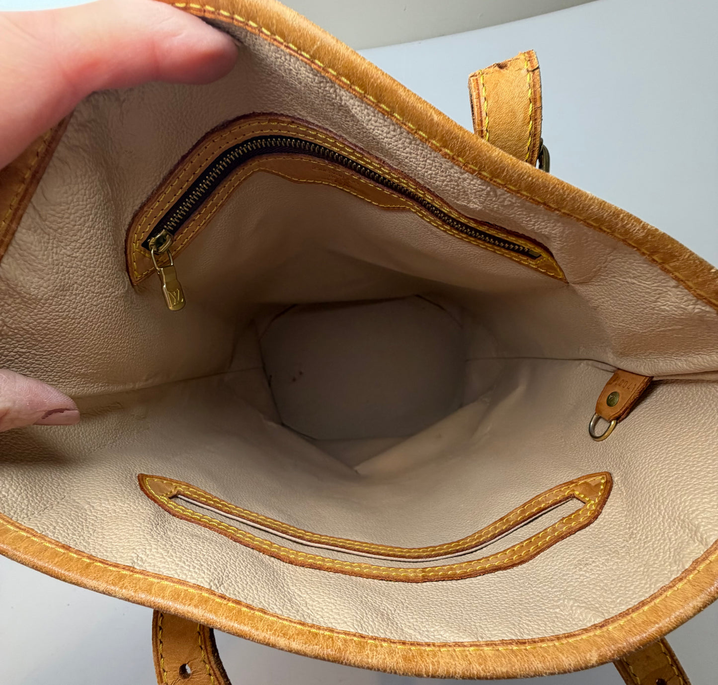 Louis Vuitton Bucket GM Tote Monogram