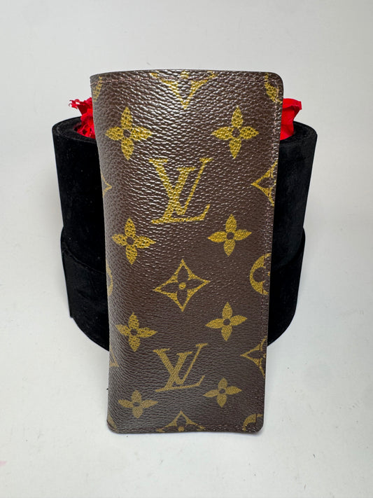 Louis Vuitton Etui Lunette Monogram Sunglasses Case Made in November 1996 in France