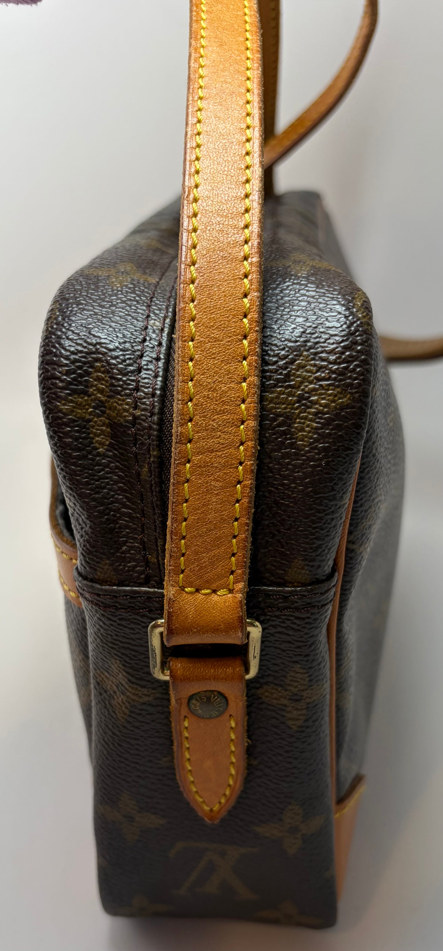 Louis Vuitton Trocadero 27 Monogram Crossbody