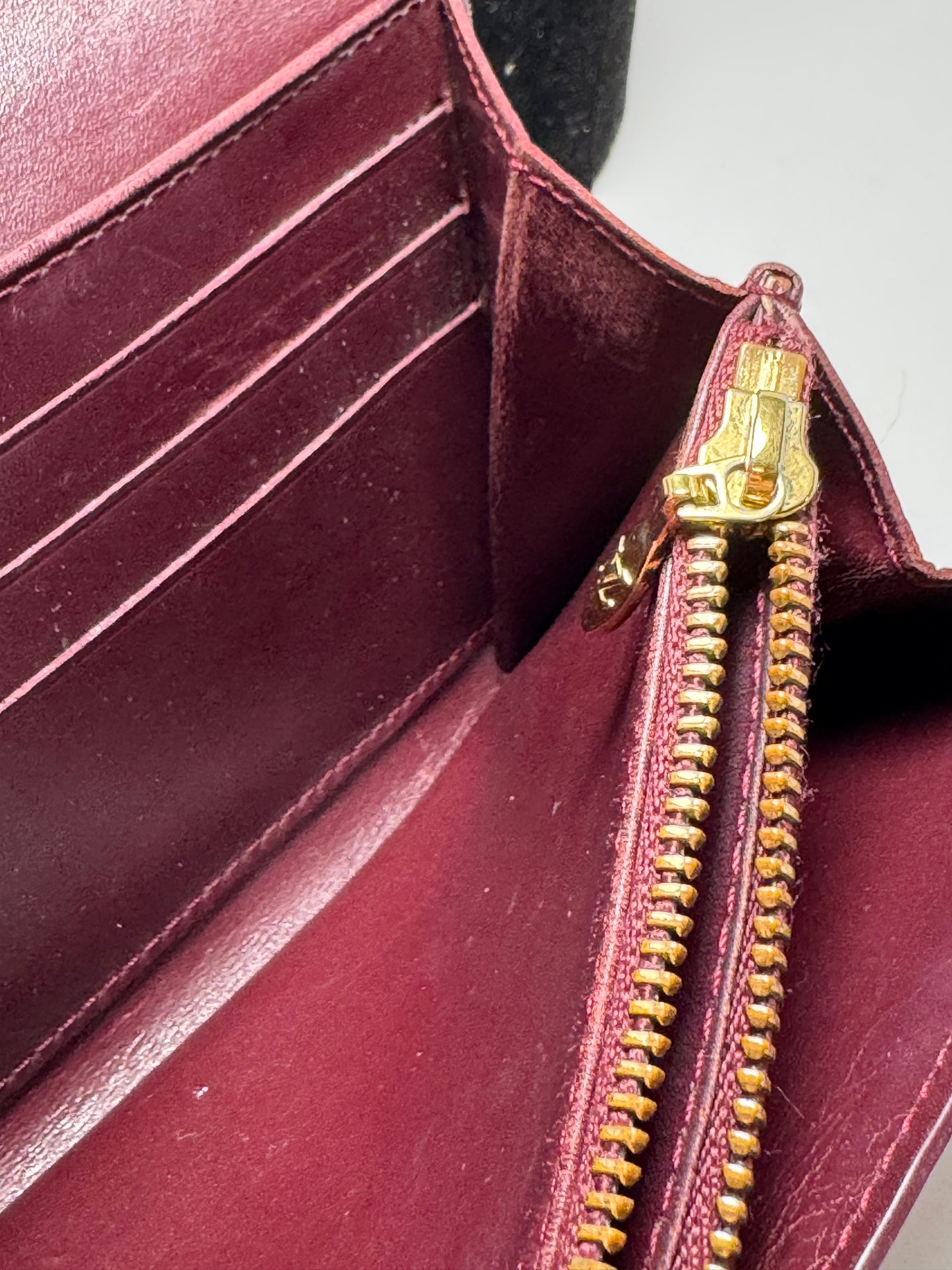 Louis Vuitton Sarah Vernis Leather Burgundy Wallet- Fair Condition