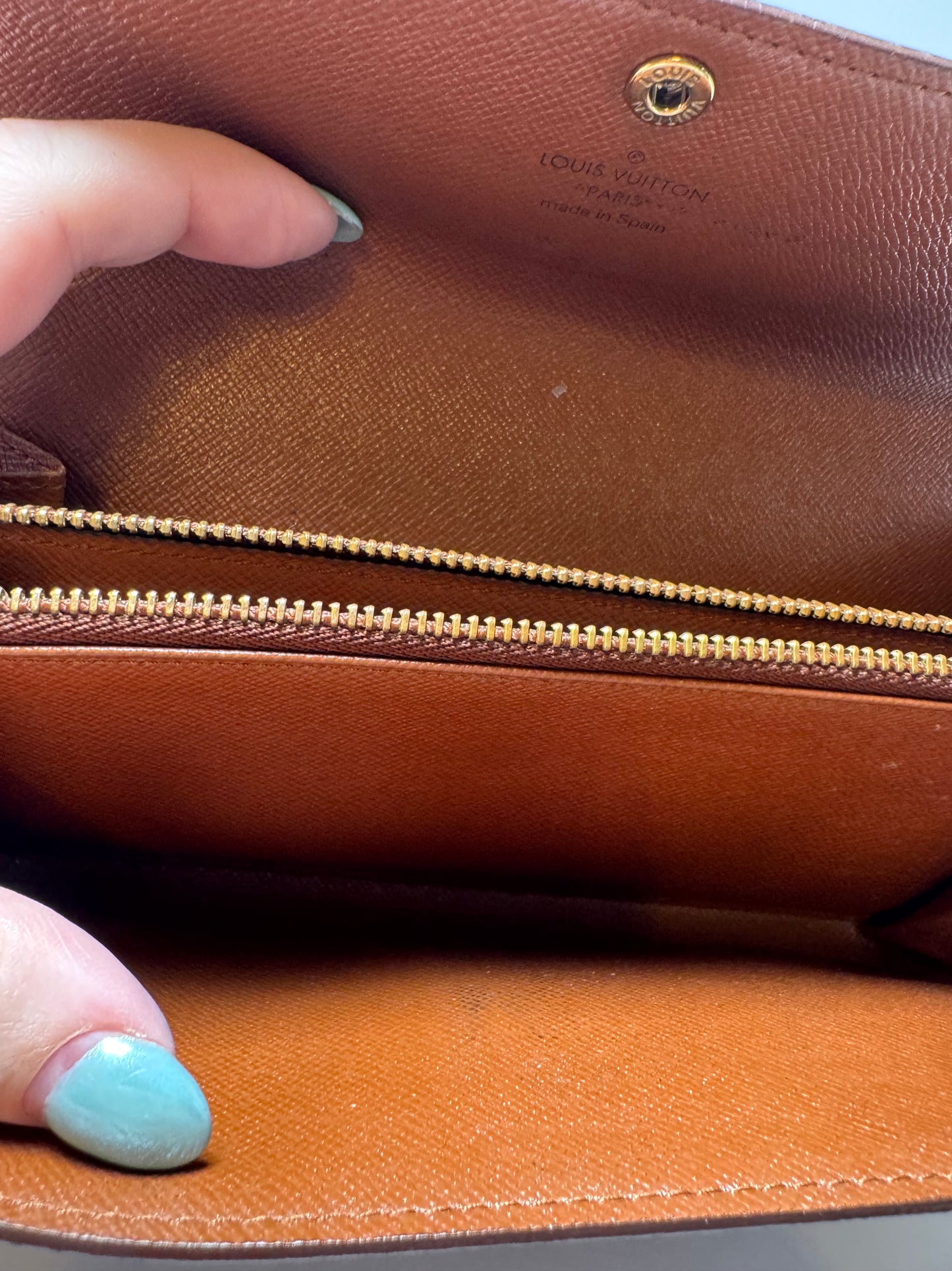 Louis Vuitton Sarah Monogram Wallet