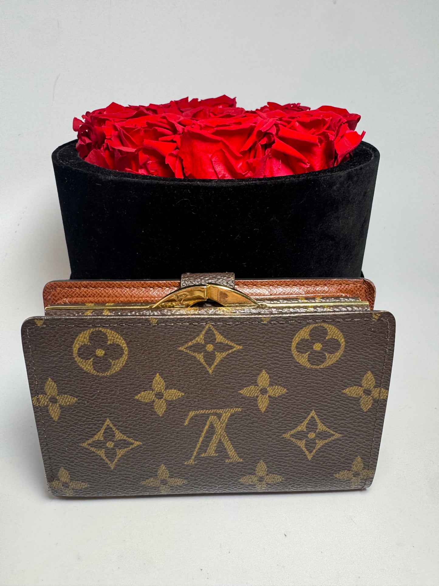 Louis Vuitton Monogram French Lock Coin Purse Kiss Lock Wallet