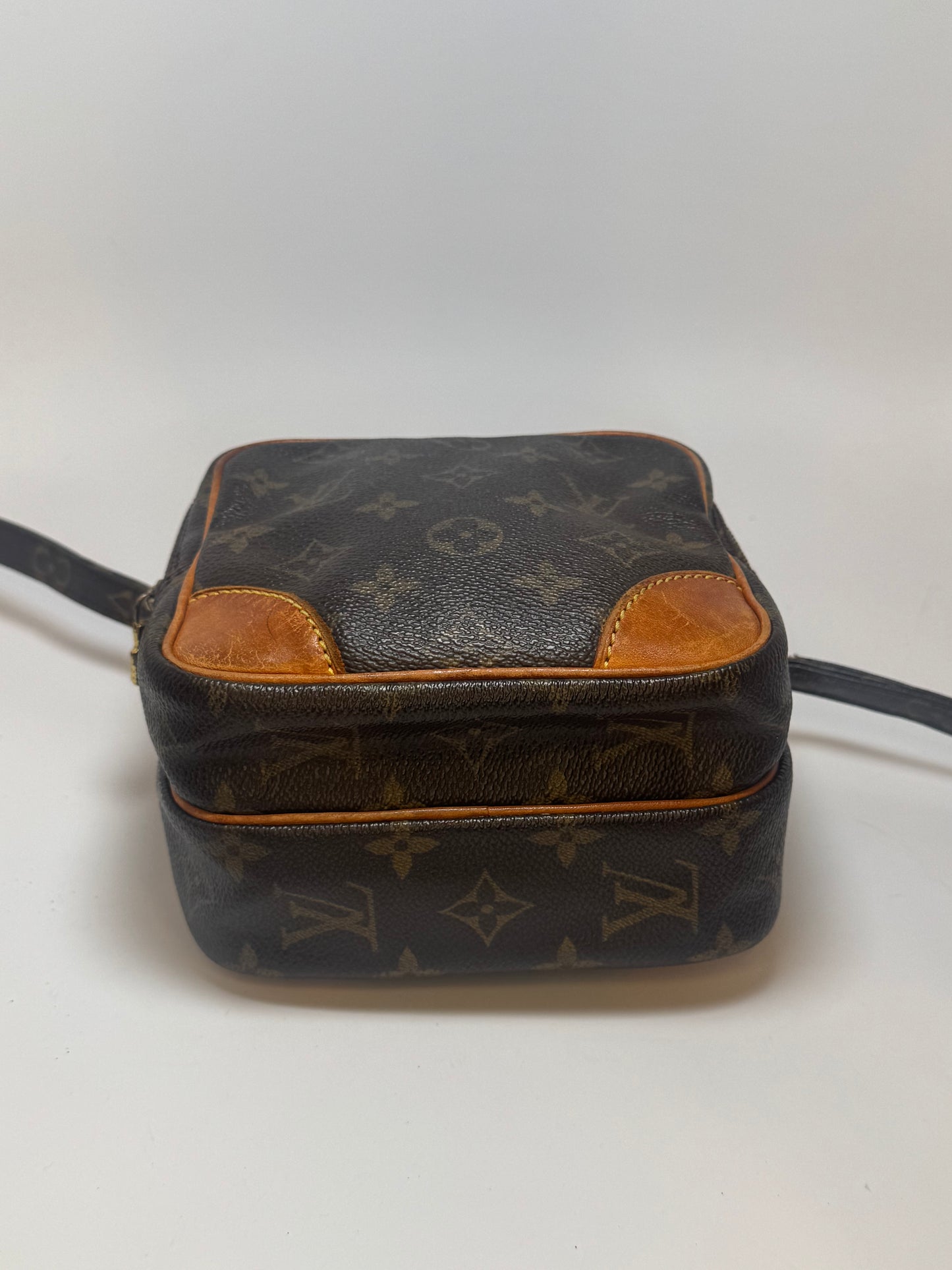Louis Vuitton Amazon Crossbody Monogram - Made in France (September 2001)