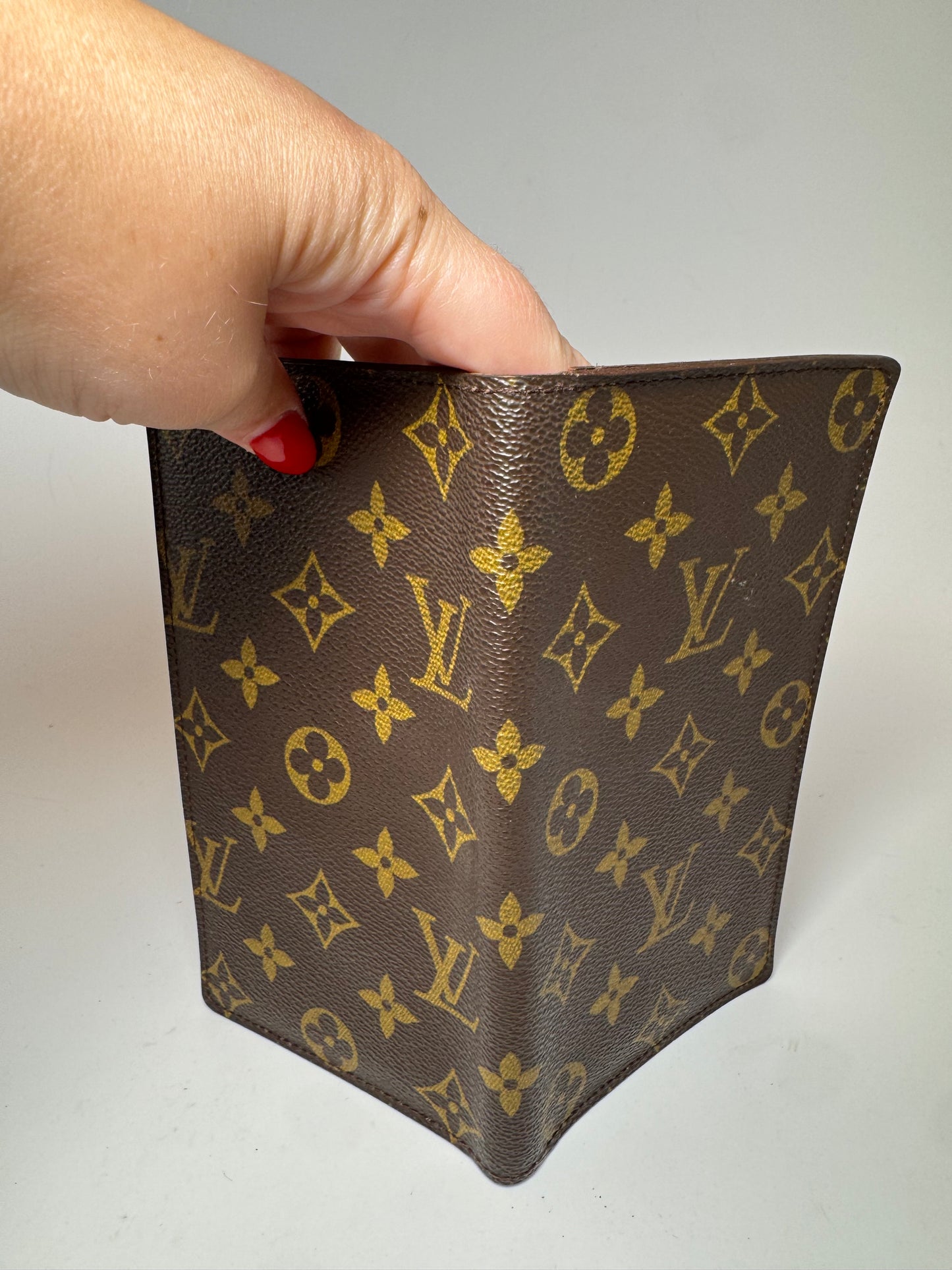 Louis Vuitton Monogram Porte-Valeurs Cartes Crédit Slim Passport Cover Wallet