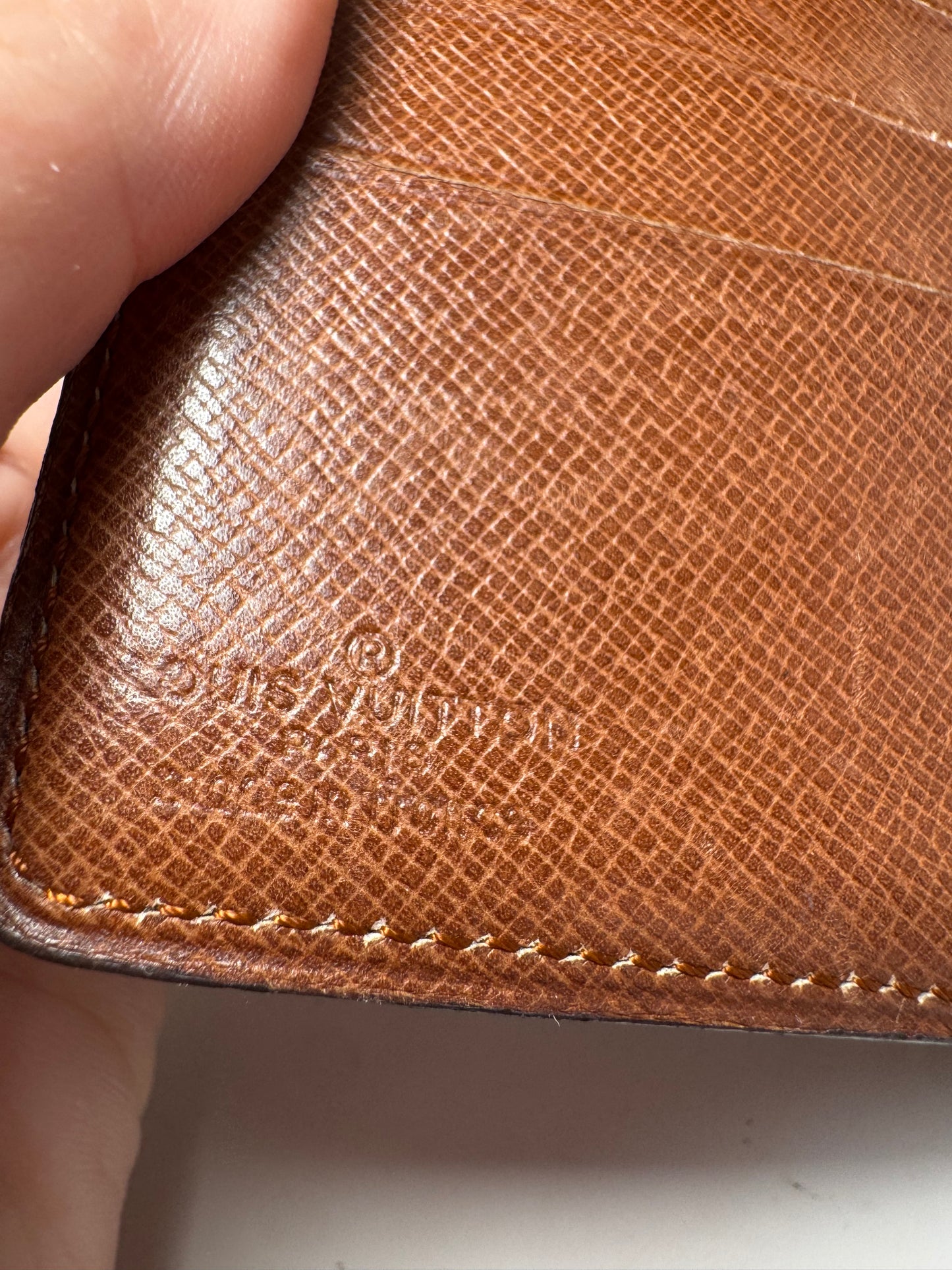 Louis Vuitton Monogram Bifold Wallet w/Coin Pocket