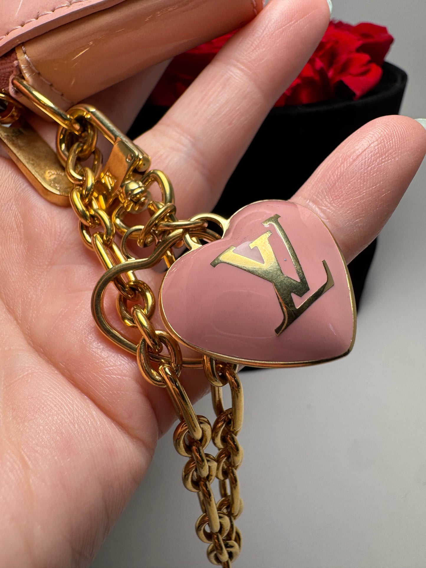 Louis Vuitton Heart Coin Purse Blush Pink Vernis Monogram- Made in Italy