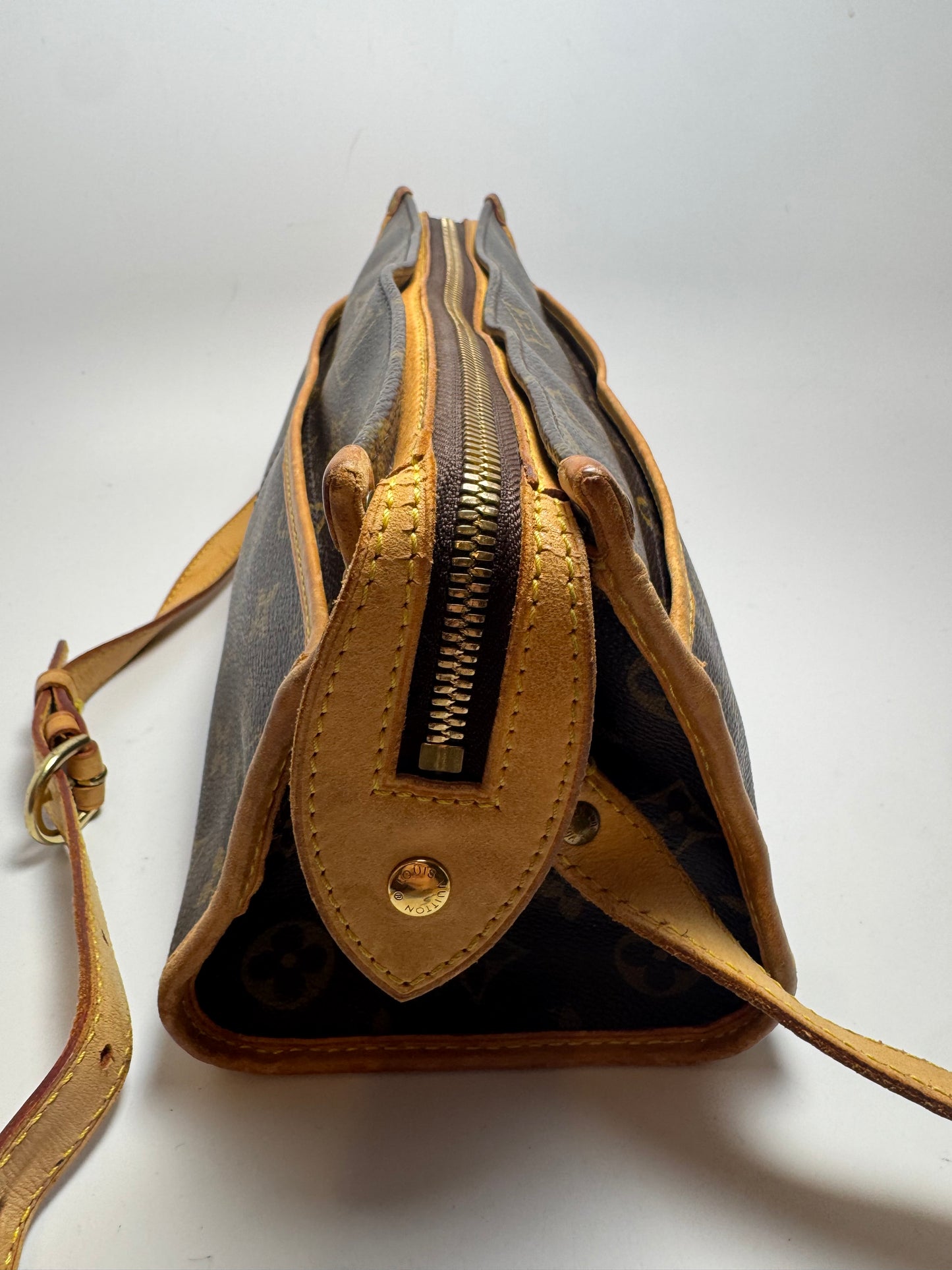 Louis Vuitton Popincourt Monogram Crossbody (Rare)