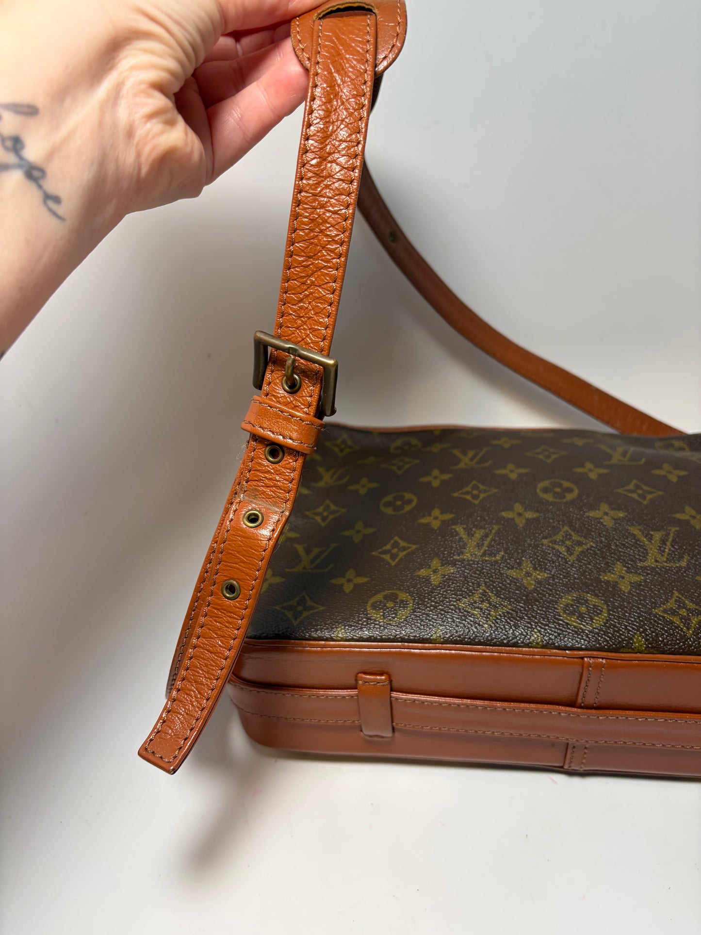 Louis Vuitton Sac Bandoulière Monogram Pre Date Code Shoulder Bag
