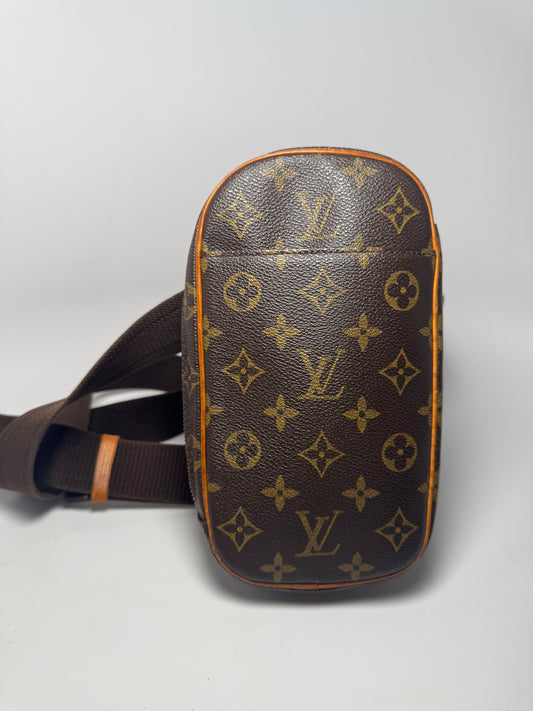 Louis Vuitton Pochette Gange Monogram Bum Bag/Sling Bag in Monogram