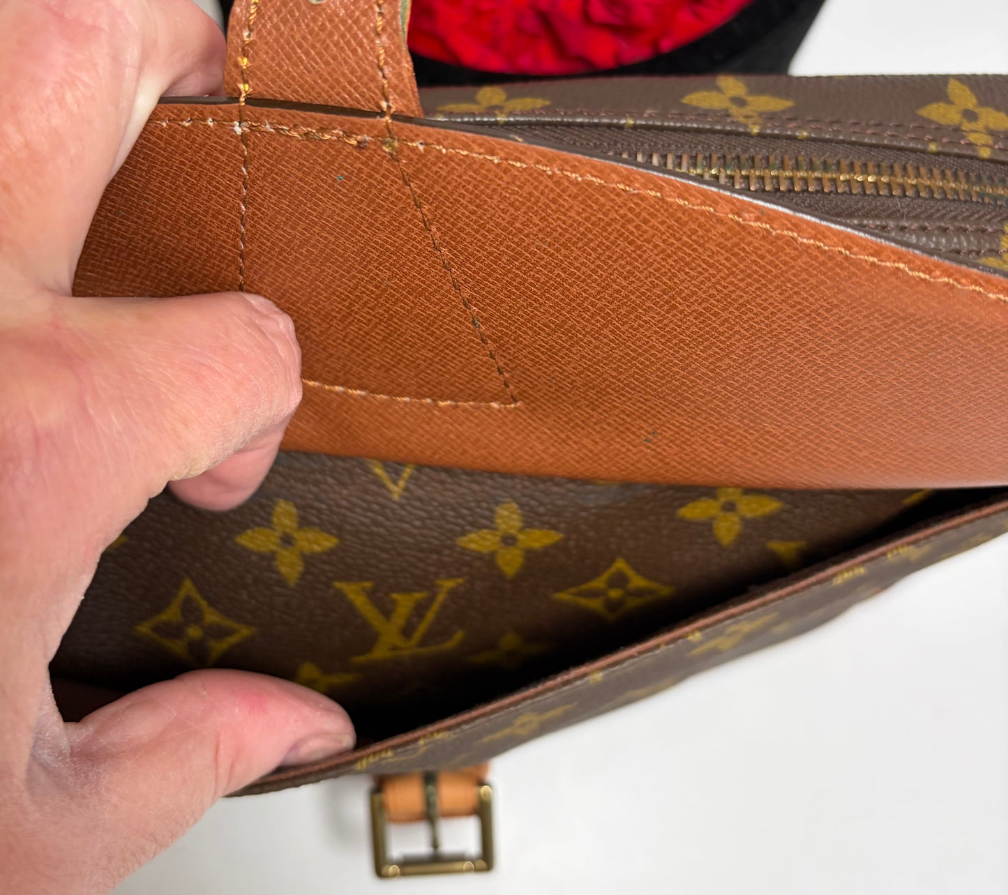 Louis Vuitton Jeune Fille MM Monogram Crossbody Vintage 1989