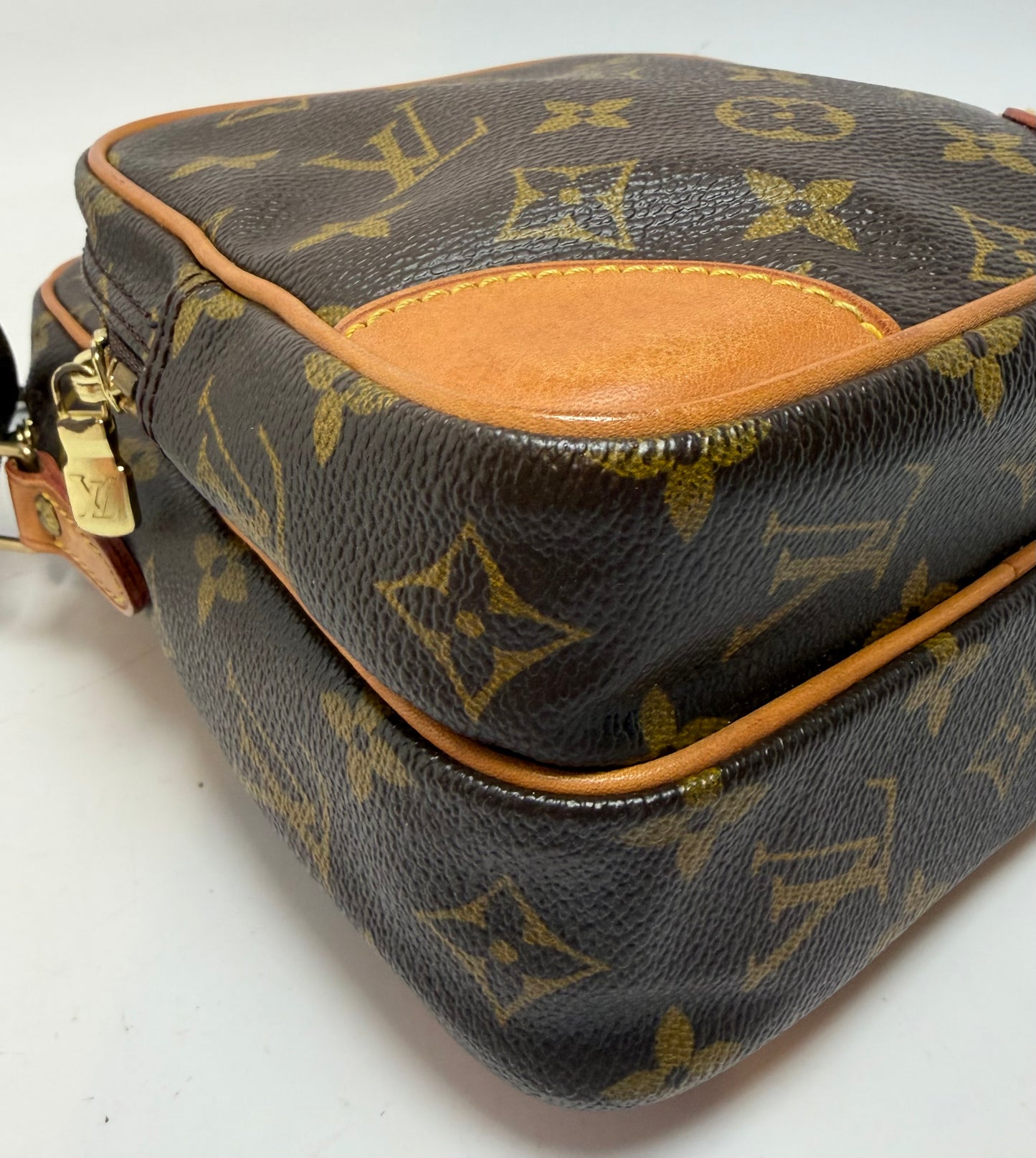 Louis Vuitton Amazon Crossbody Monogram