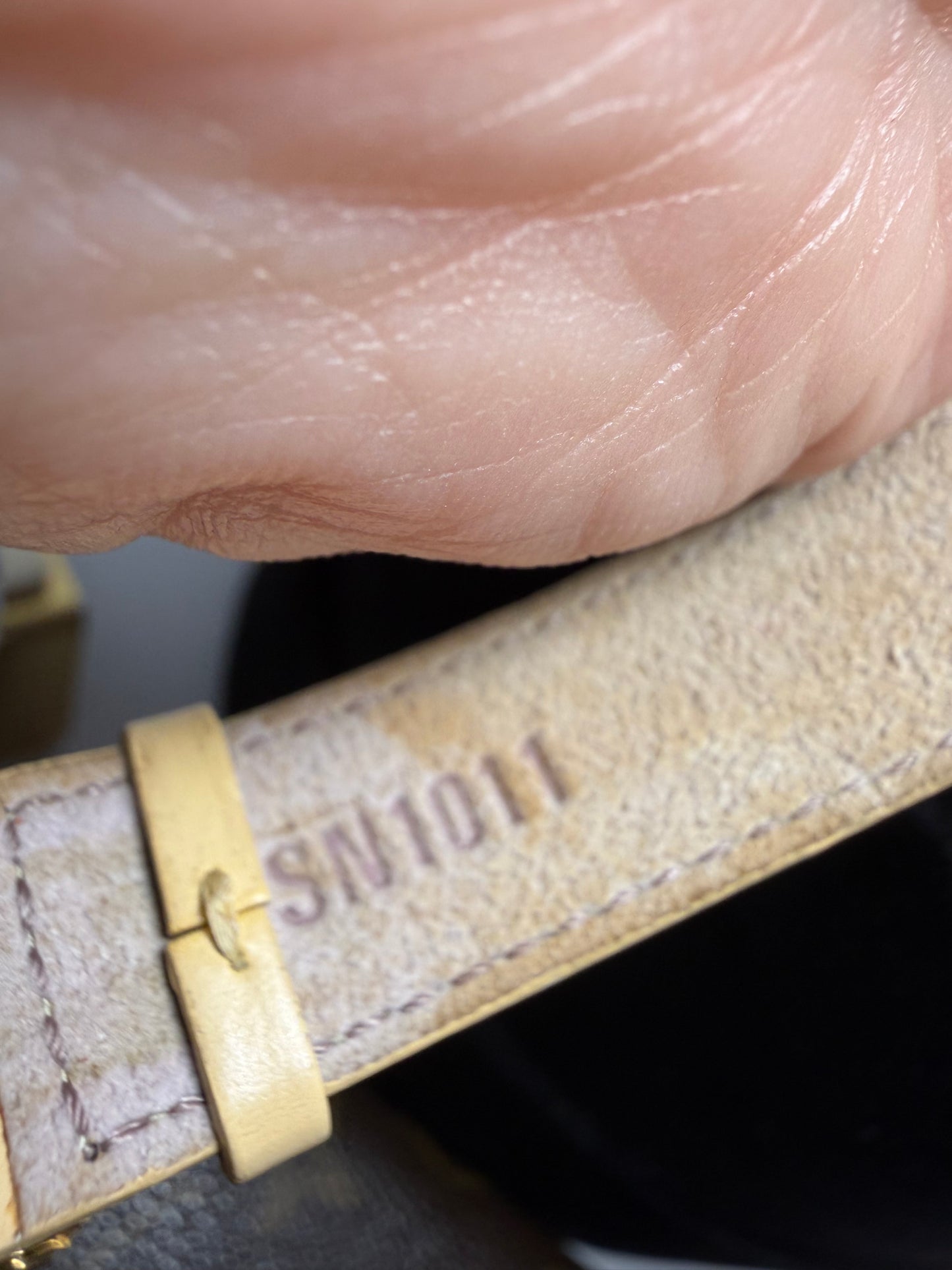 Louis Vuitton Good Luck Bracelet in Beige Leather w/Dust Bag