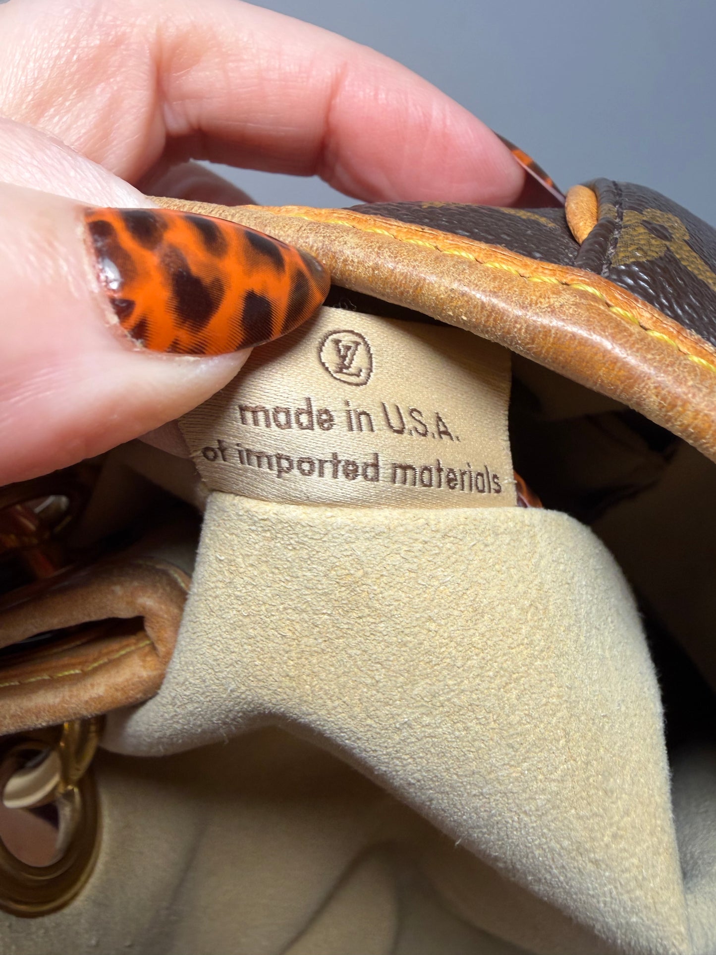 Louis Vuitton Galleria PM Monogram Shoulder Bag with COA