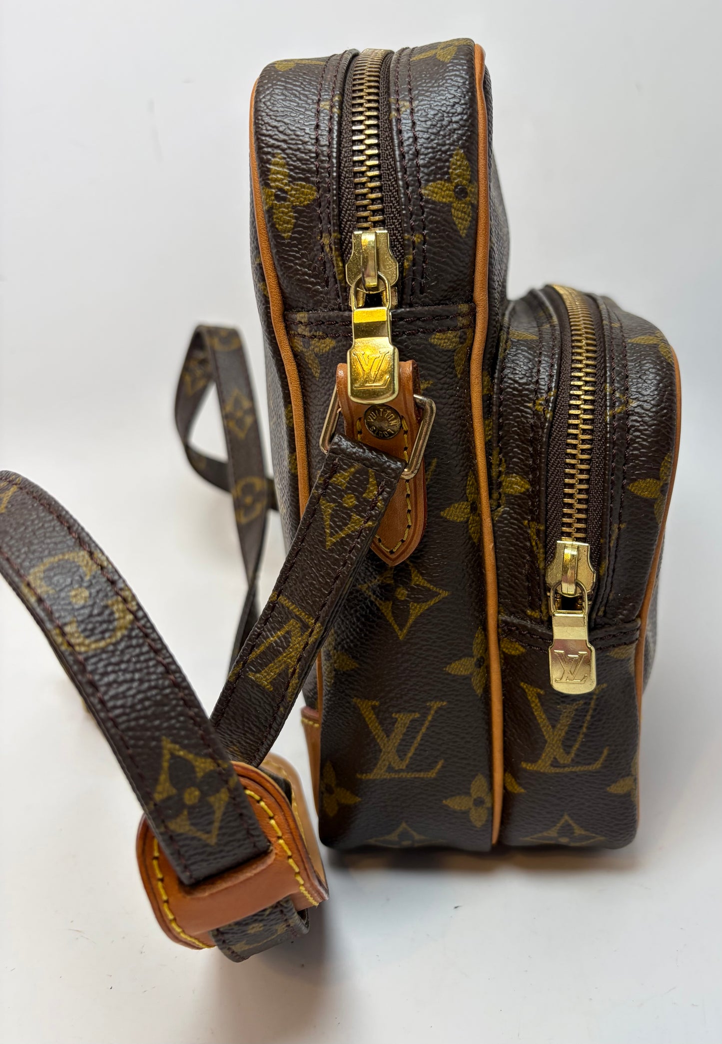 Louis Vuitton Amazon Crossbody Monogram