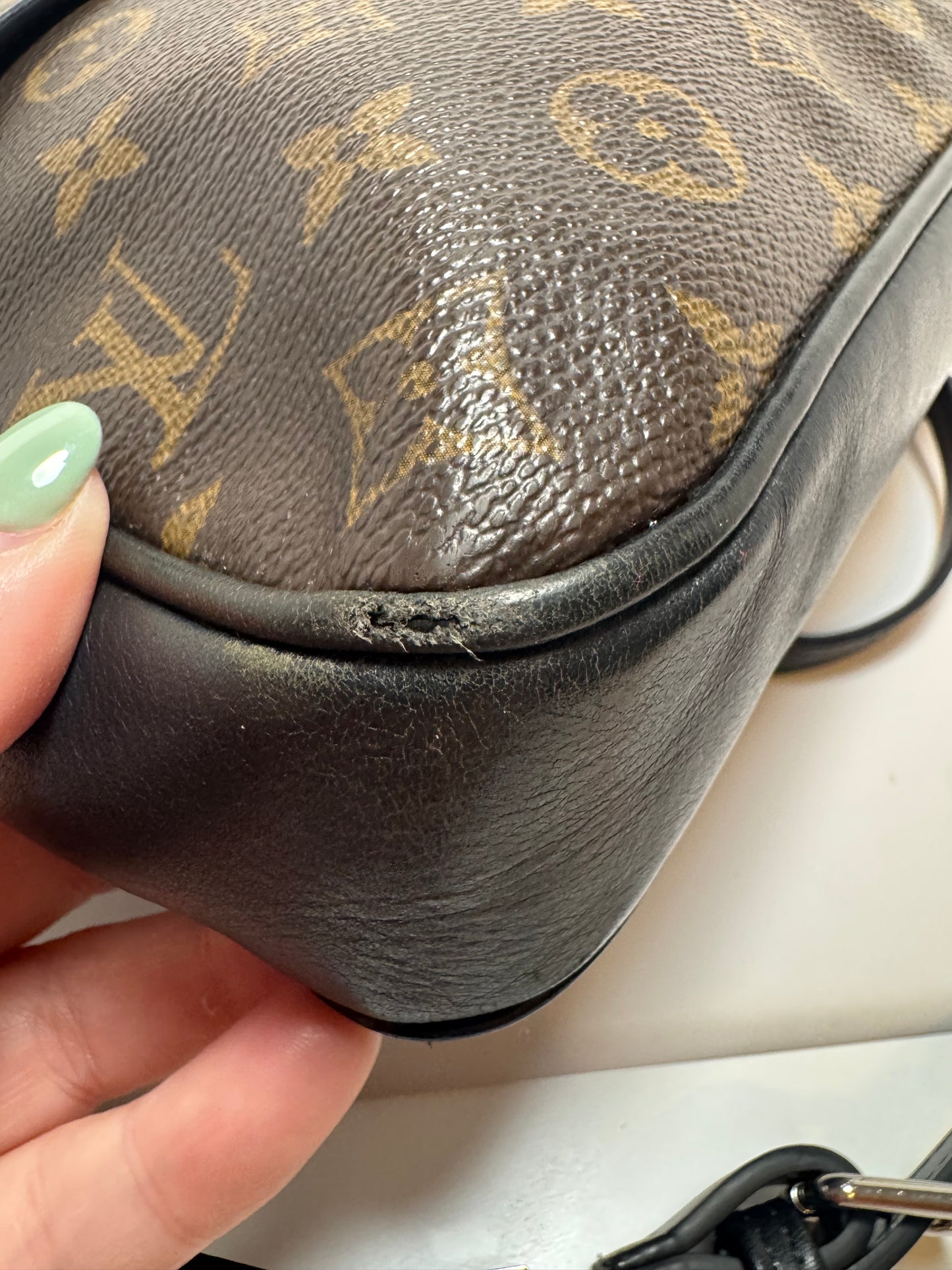 Louis Vuitton Macassar Bass GM Black Leather & Monogram Crossbody